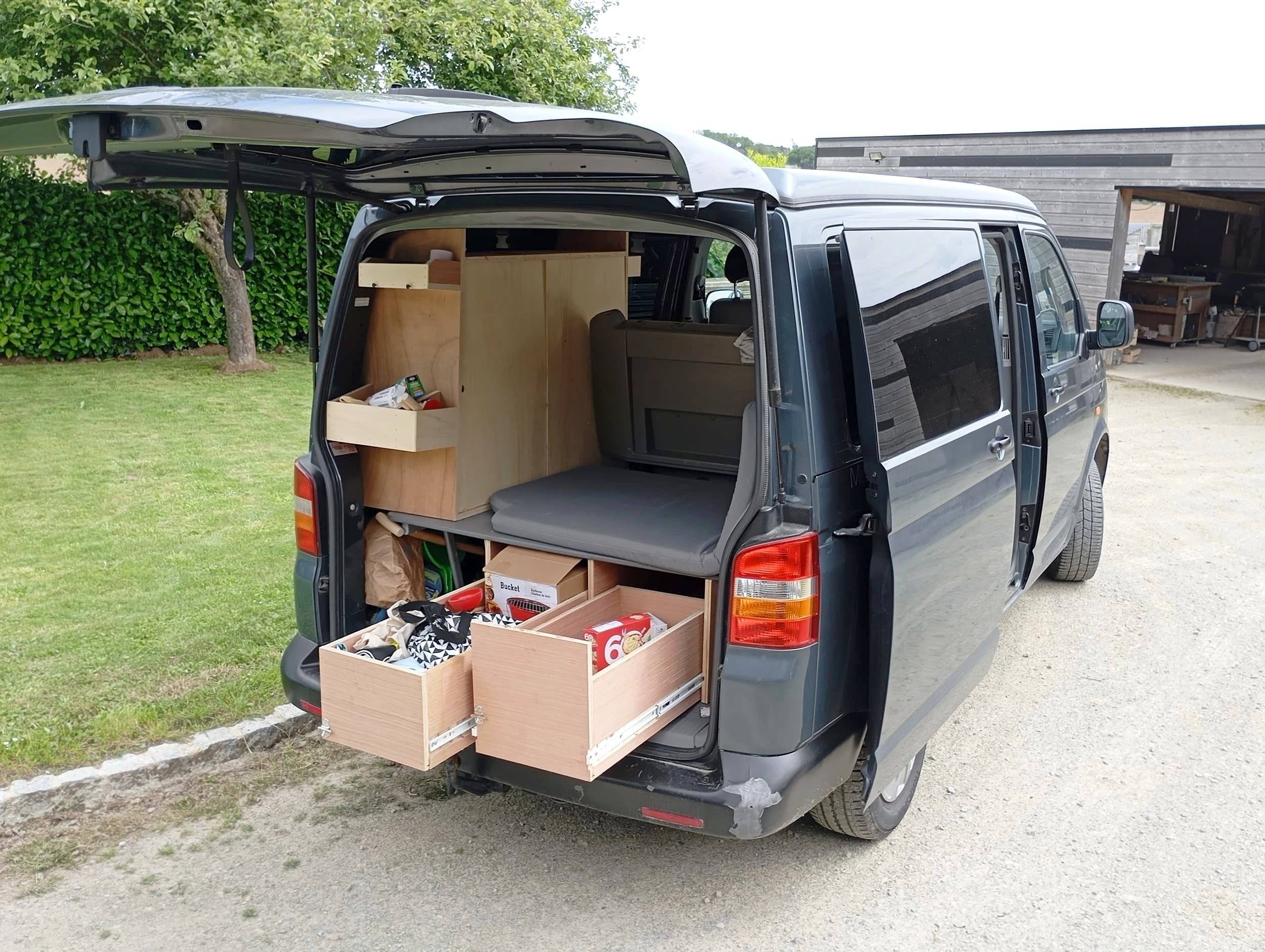 Volkswagen T5 2,5 l 130 ch