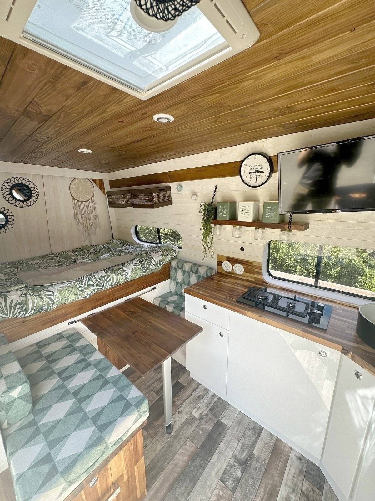 Sun Living ford transit