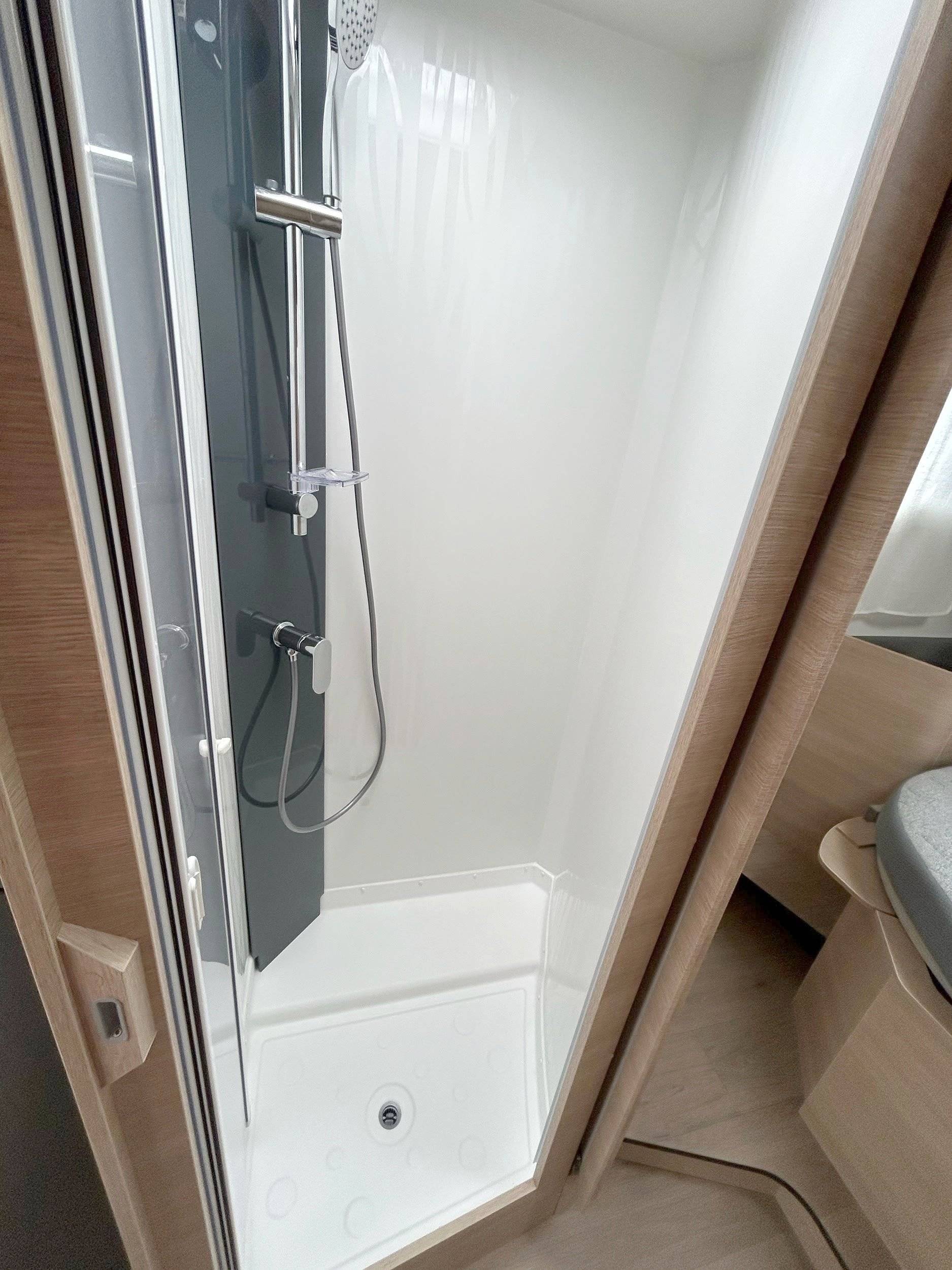 Couchages Fiat Ducato 2,3 l 130 ch - Yescapa
