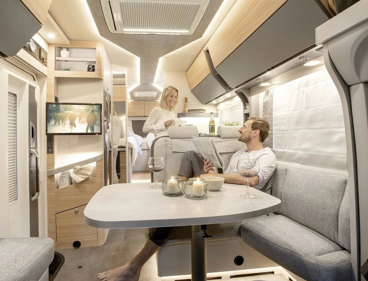 Dining Area Dethleffs Trend T 7057 EB - Yescapa