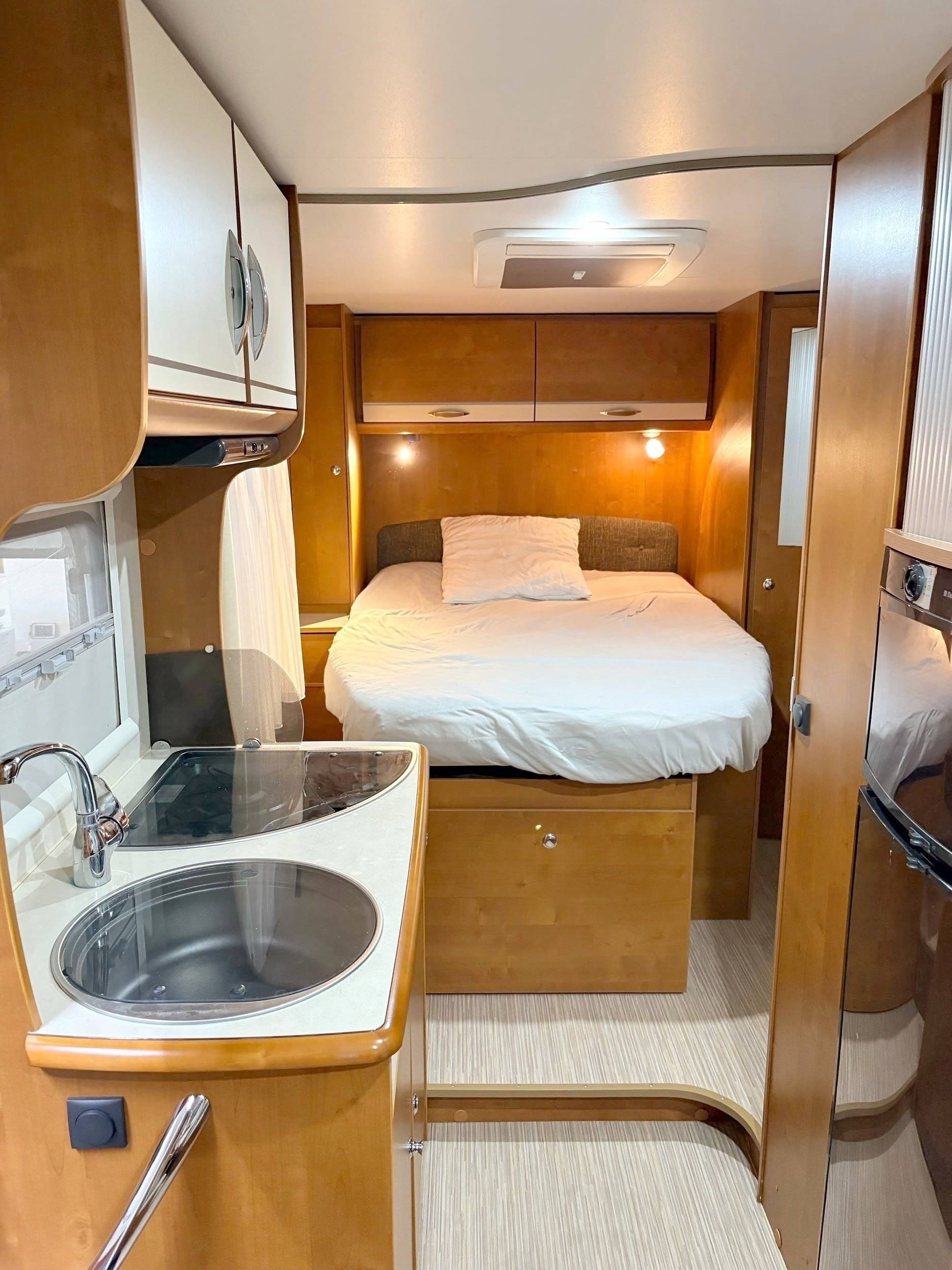 Rapido 690F