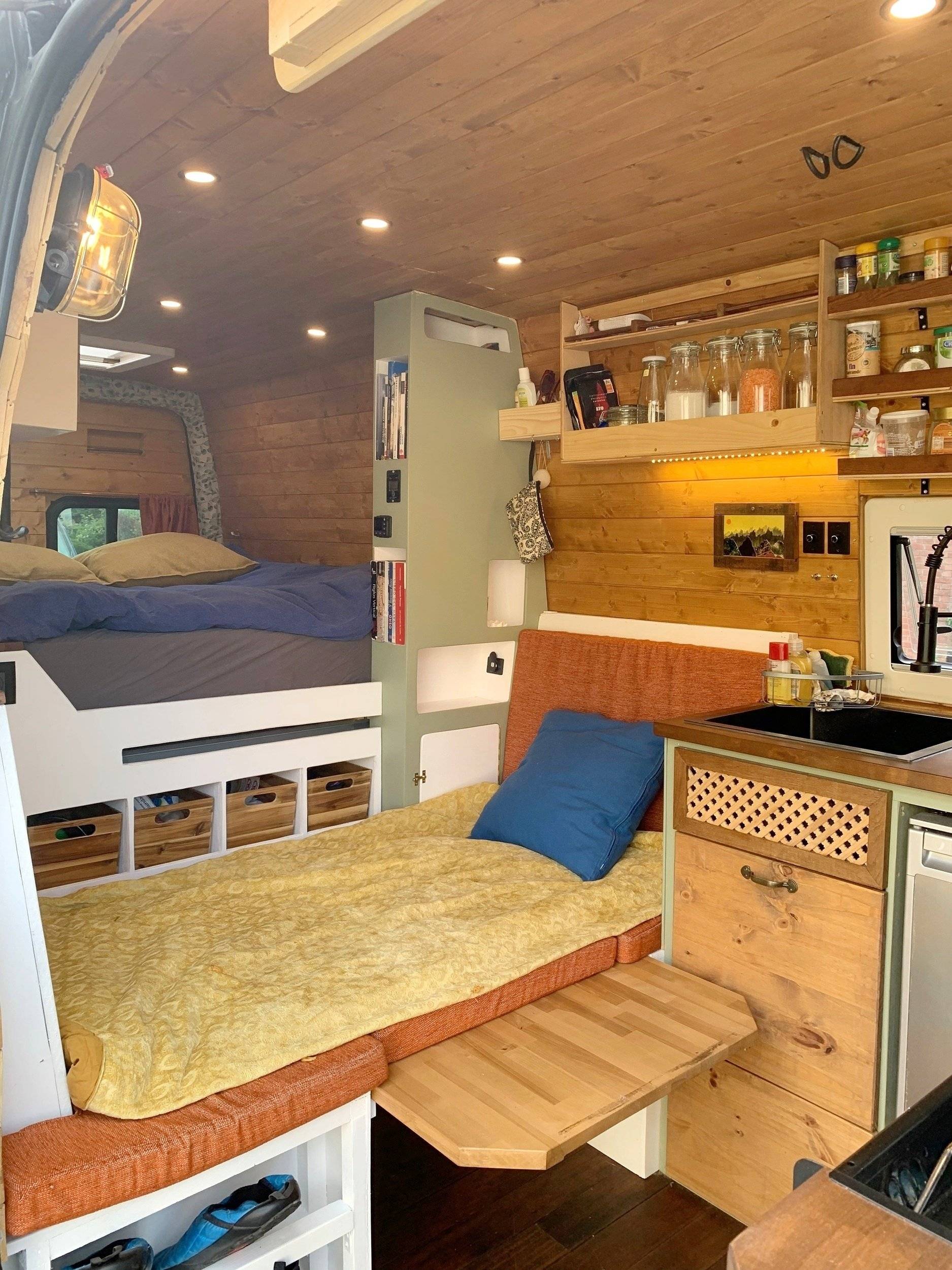 Home Mercedes Sprinter