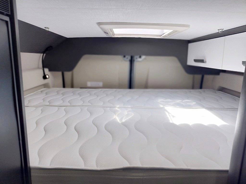 Mclouis MENFYS VAN 3 MAXI S-LINE (2)