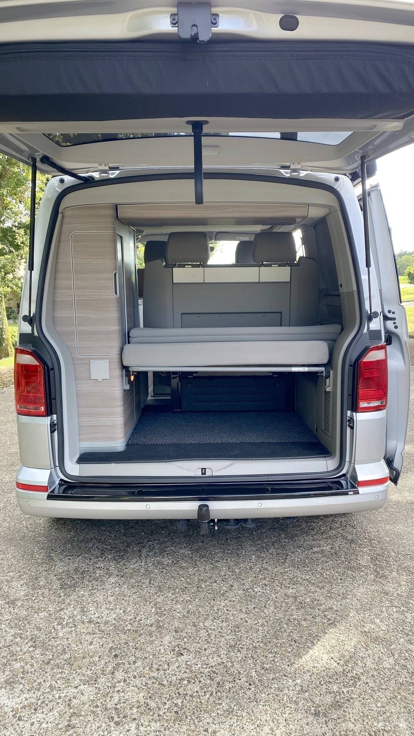 Volkswagen T6 California Coast