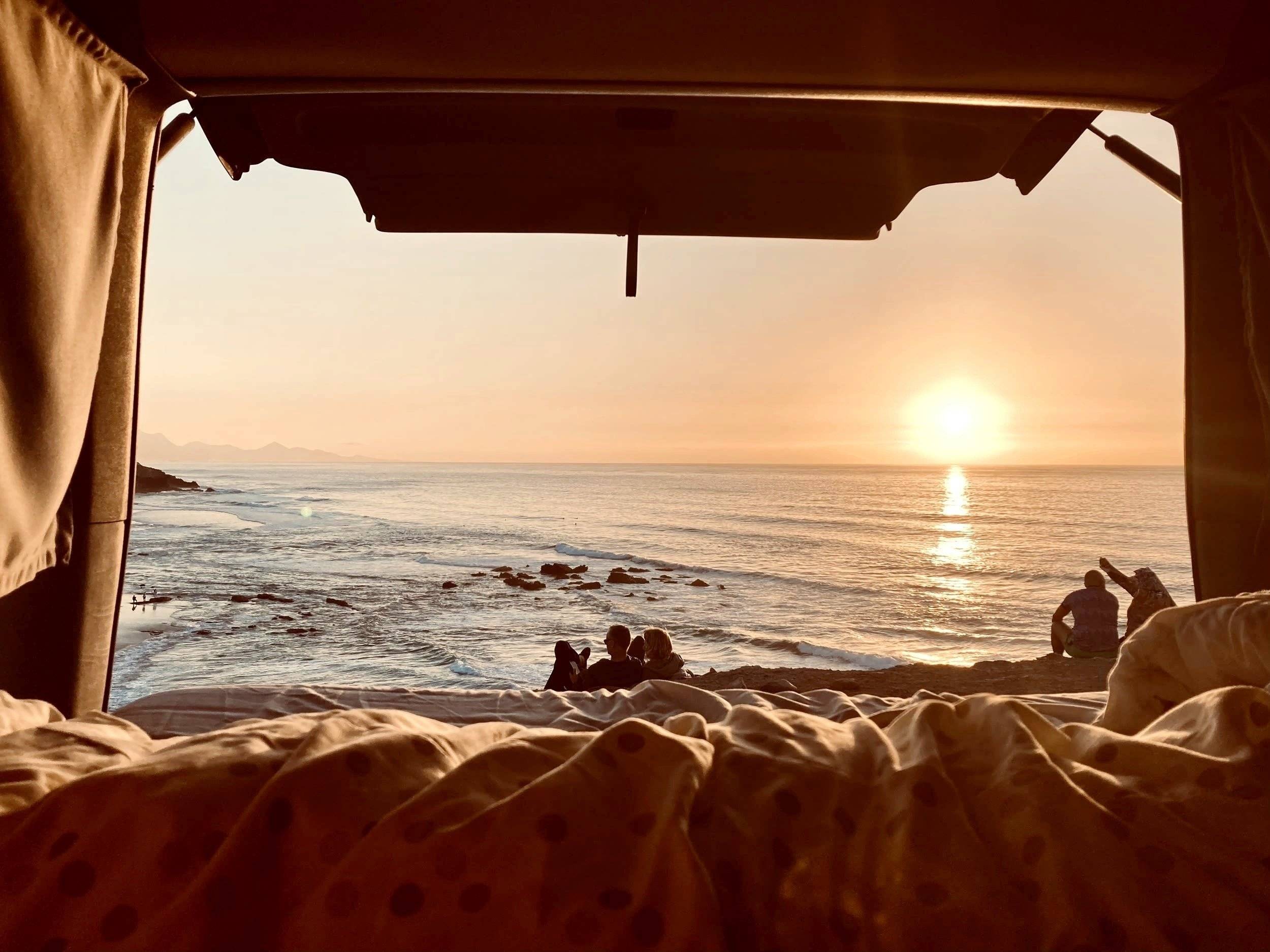 Vue avant de 3/4 Volkswagen t4 multivan all star - Yescapa