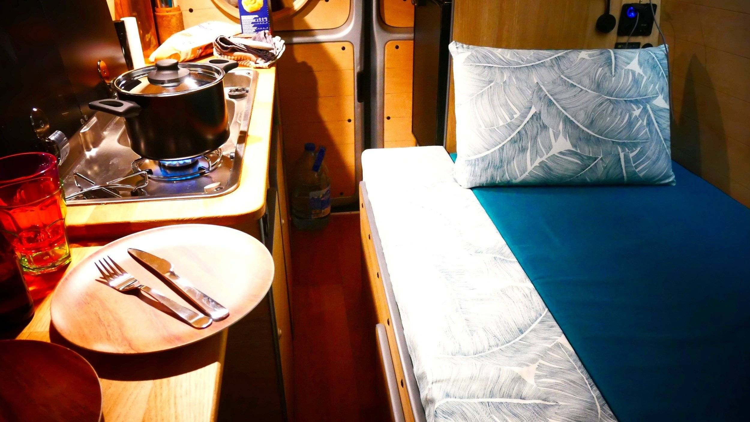 Berth Volkswagen Volkswagen T6 - Yescapa