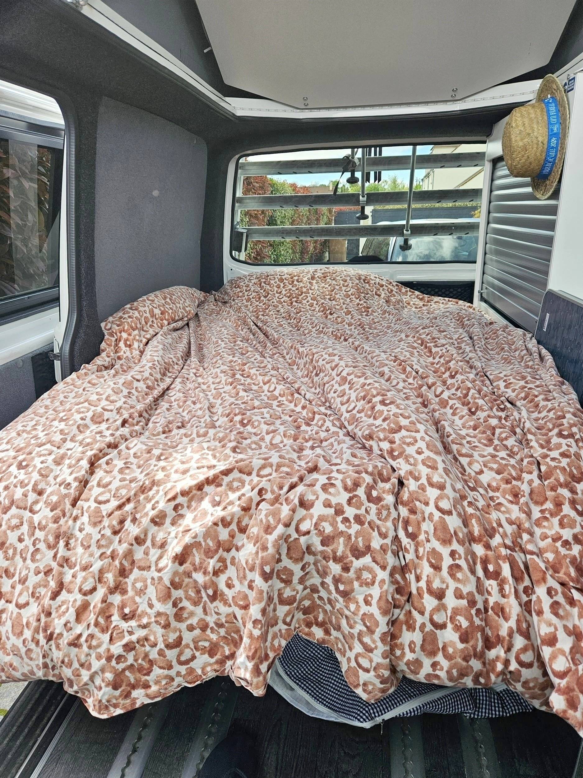 Volkswagen T5 2 l 102 ch