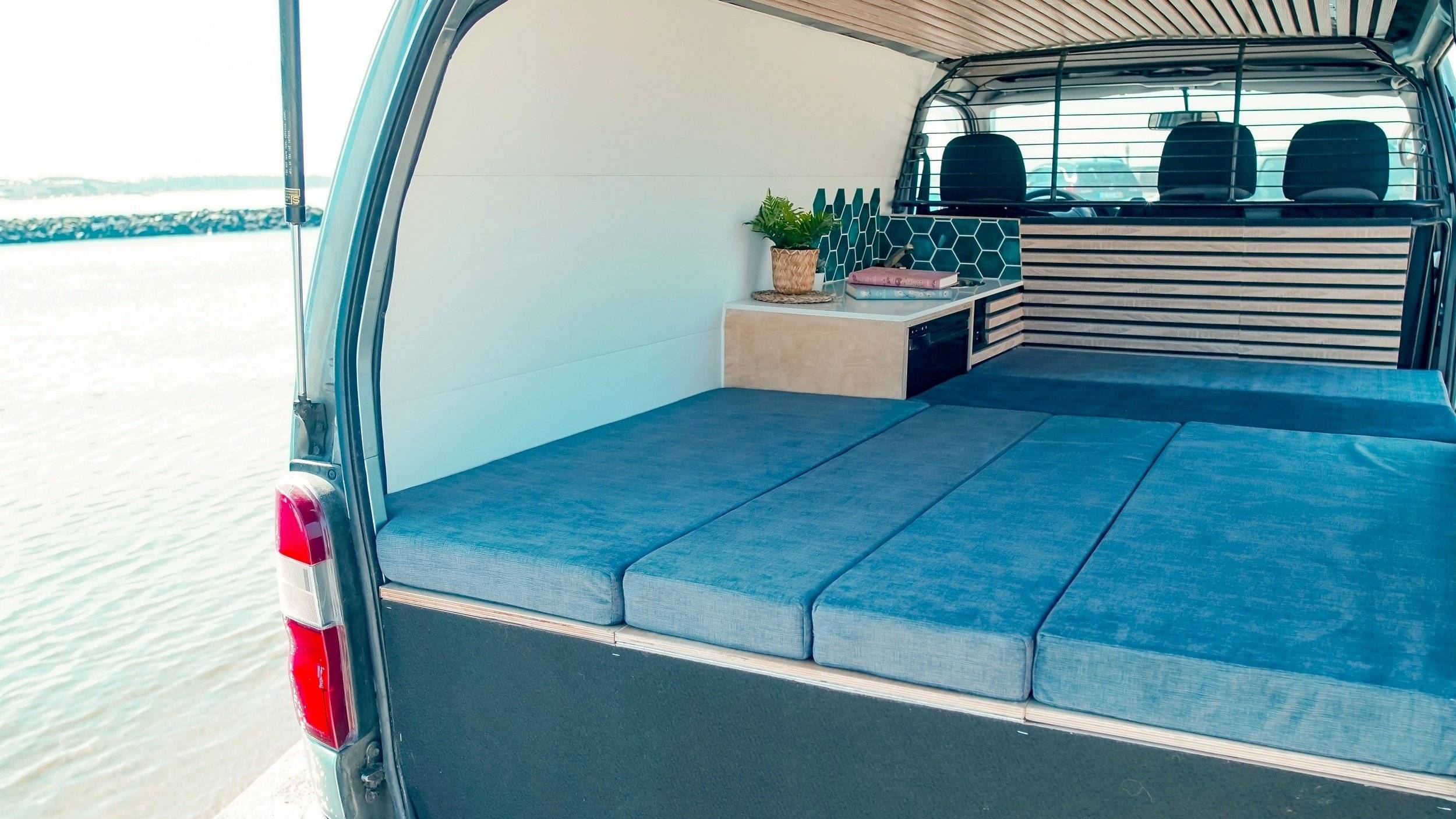 Campervan TOYOTA HIACE