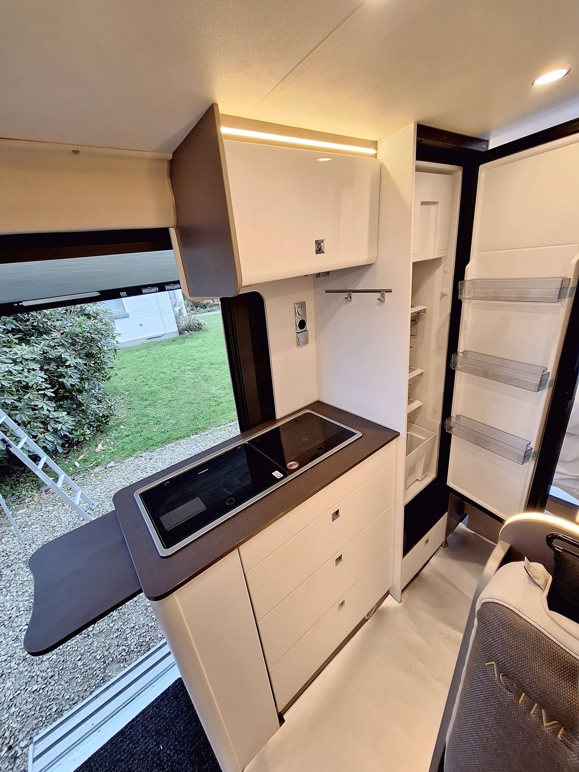 Bürstner ELISEO C642