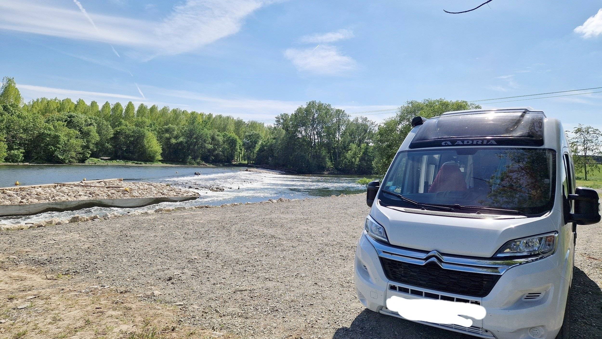 Adria 2.2L 140CV