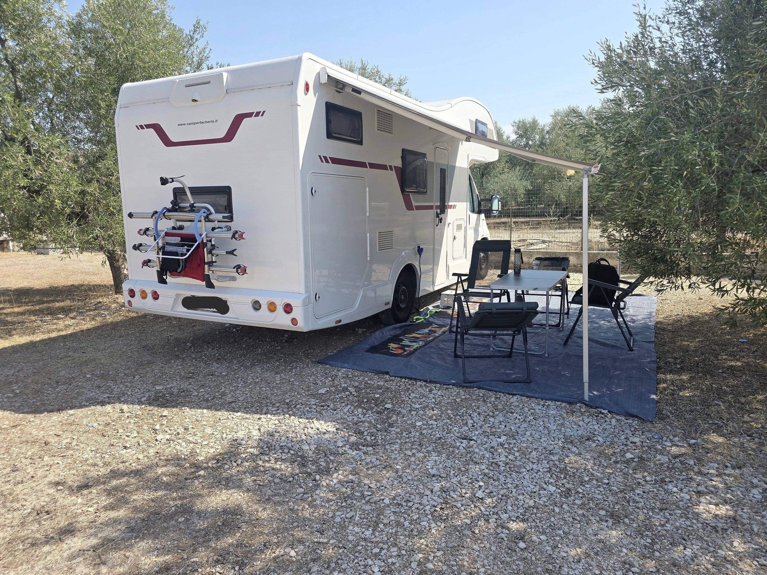 Vue avant de 3/4 Fiat Ducato 2,3 130 ch - Yescapa