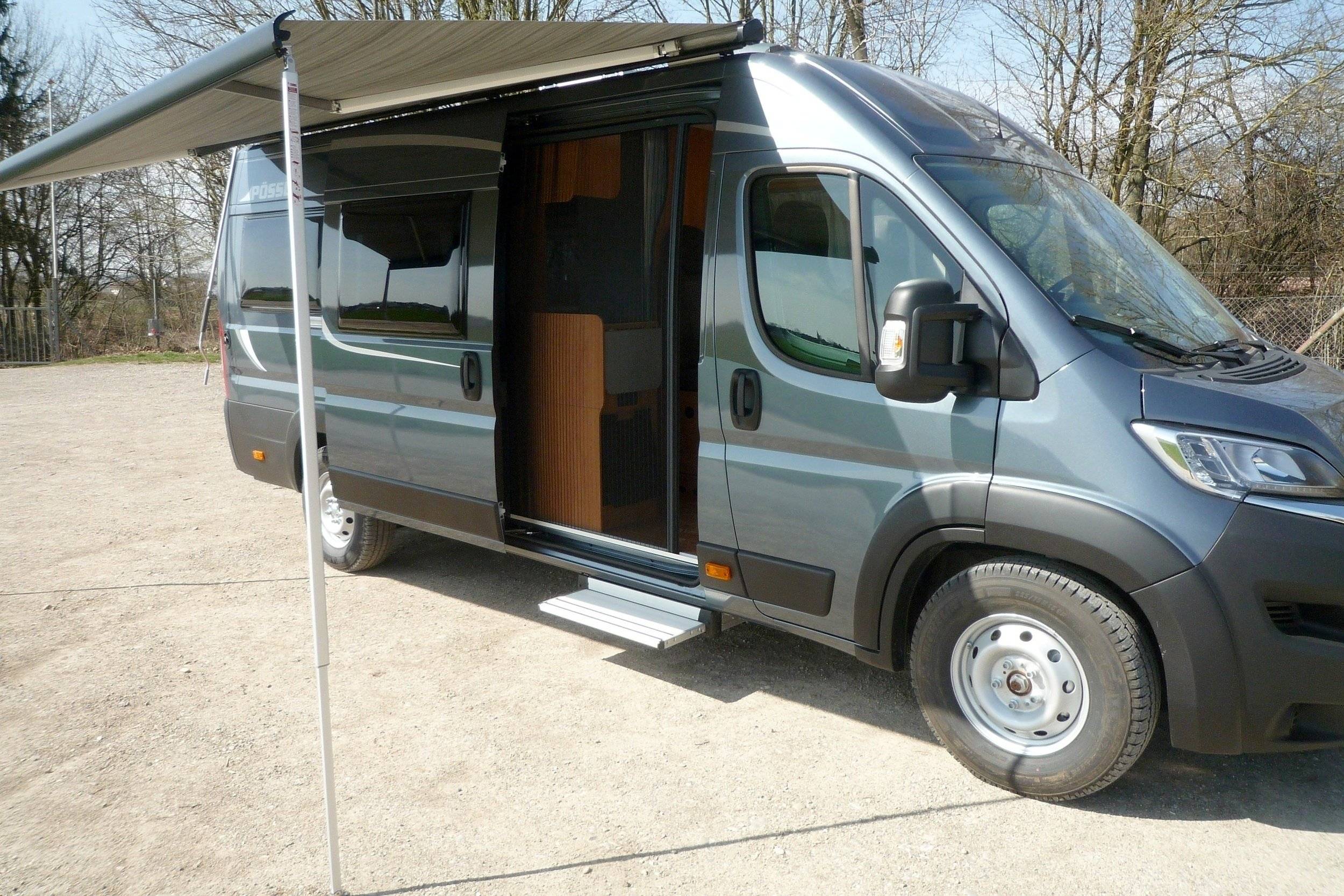 Vue avant de 3/4 Citroën Citroën jumper - Yescapa