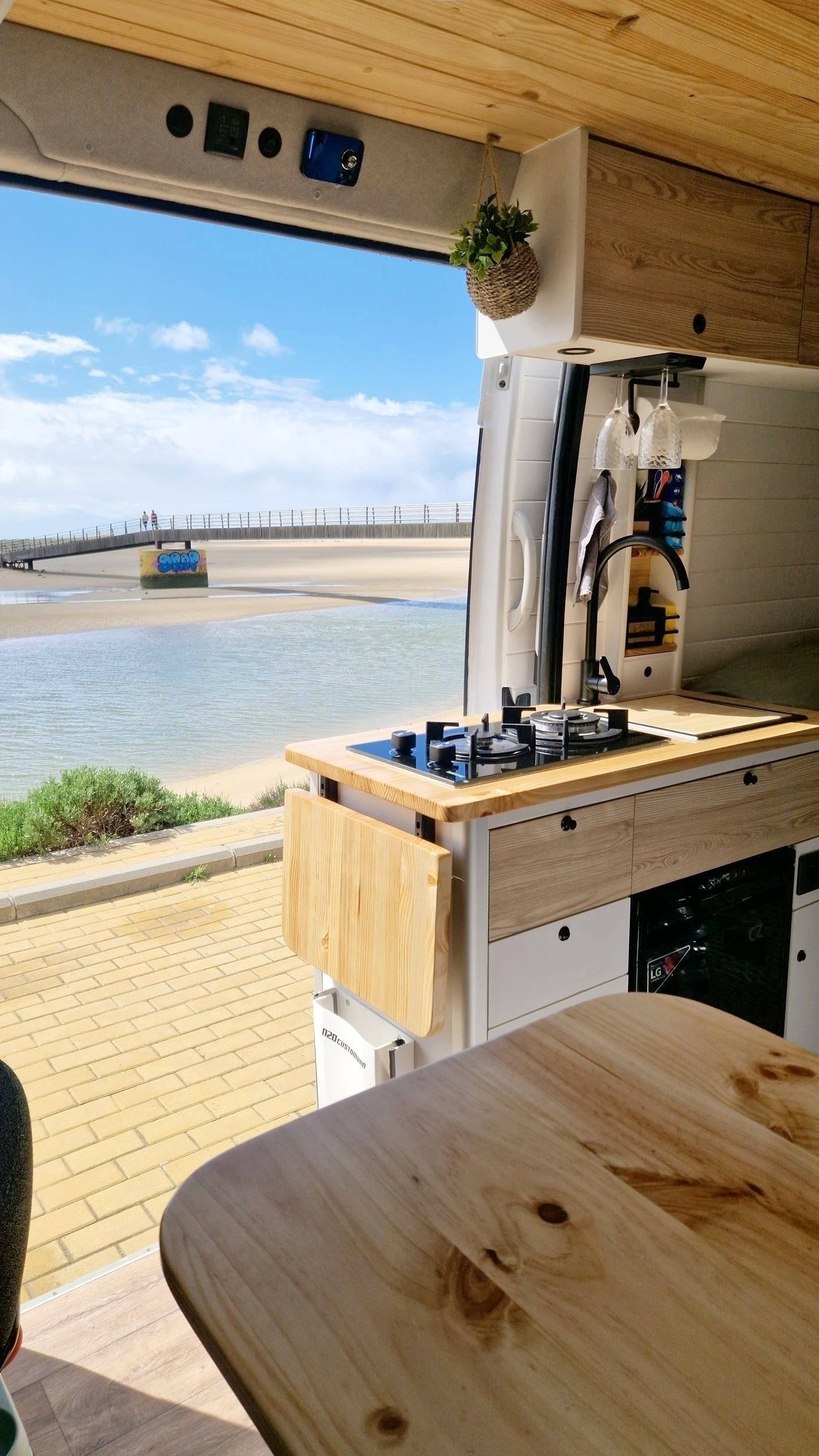 Cozinha Fiat Ducato 2.3 130 Multijet II - Yescapa