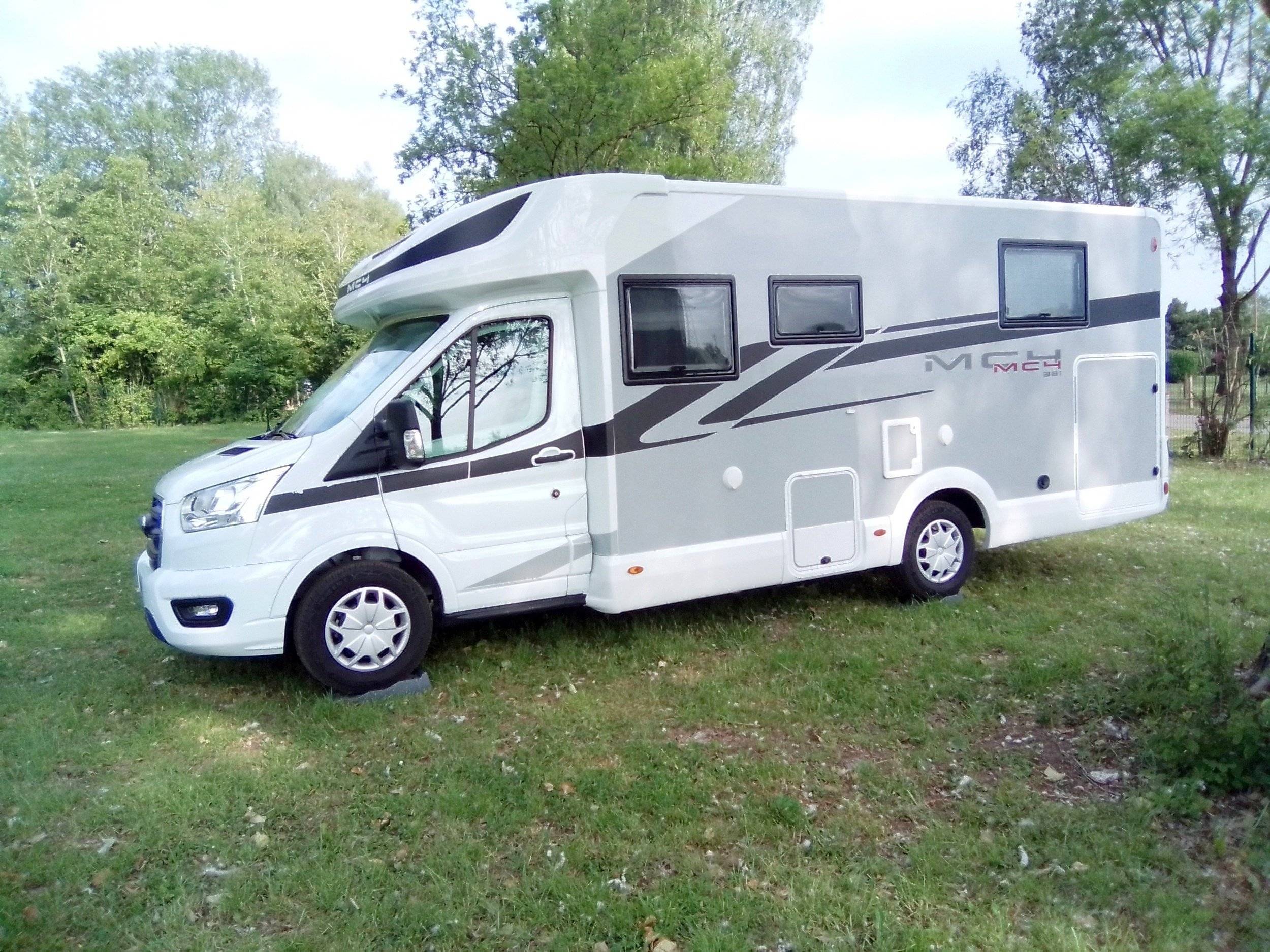 Mclouis ford transit