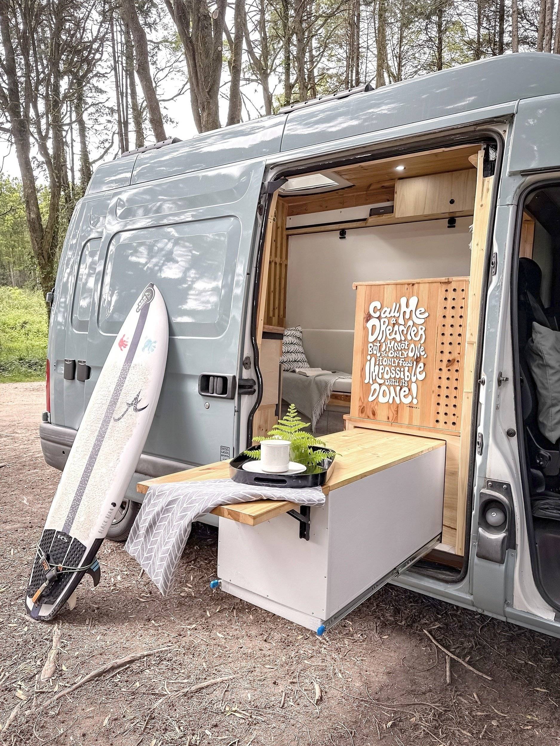 van.out Renault Master