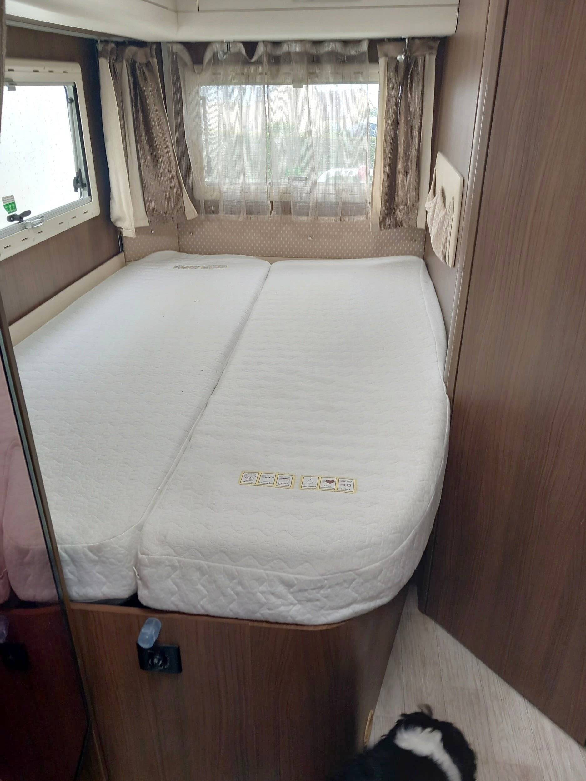 Berth Fiat Ducato 2,3 l 120 ch. - Yescapa