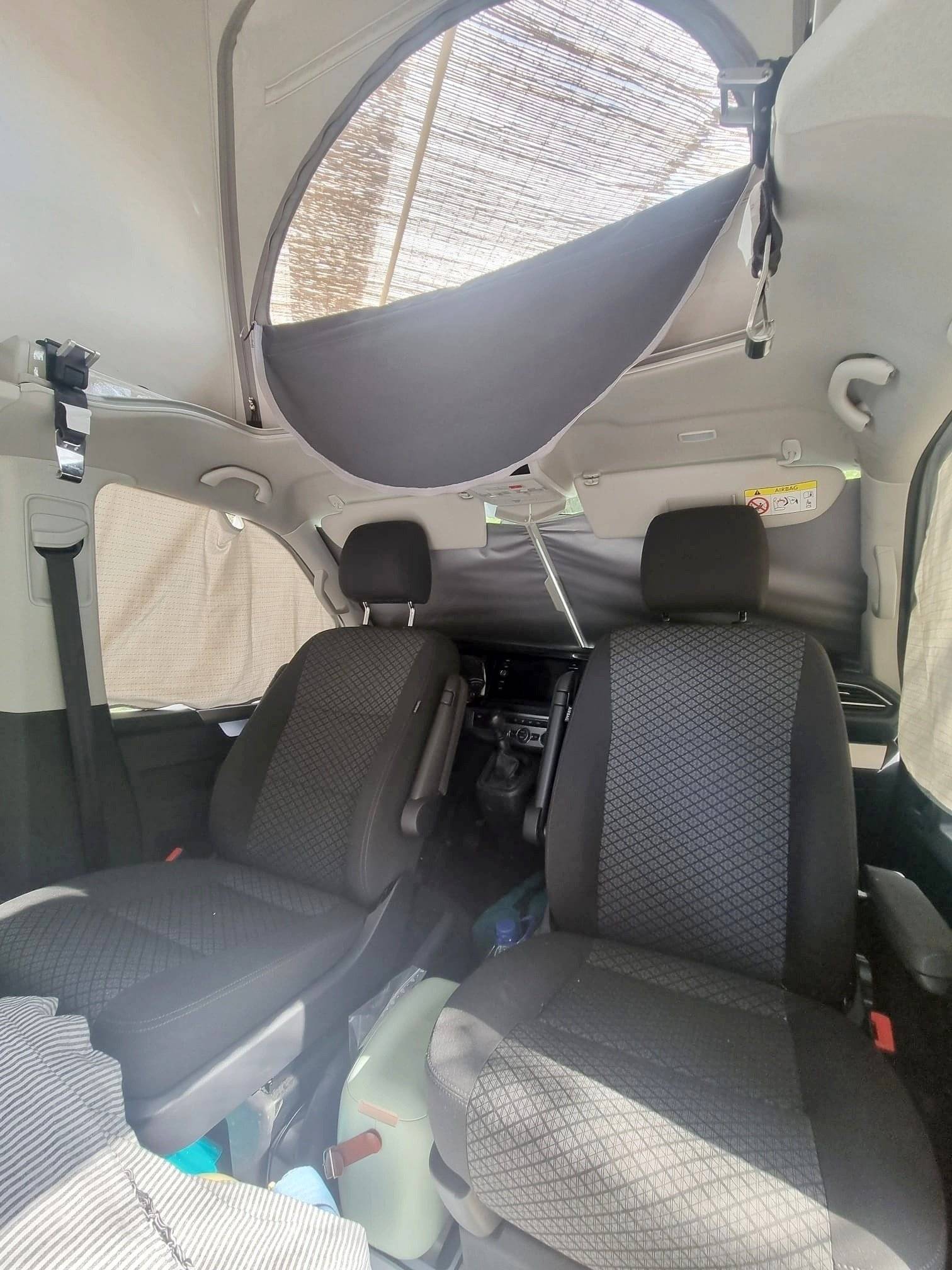 Cabina di guida Volkswagen T6.1 2.0 TDI 150cv - Yescapa