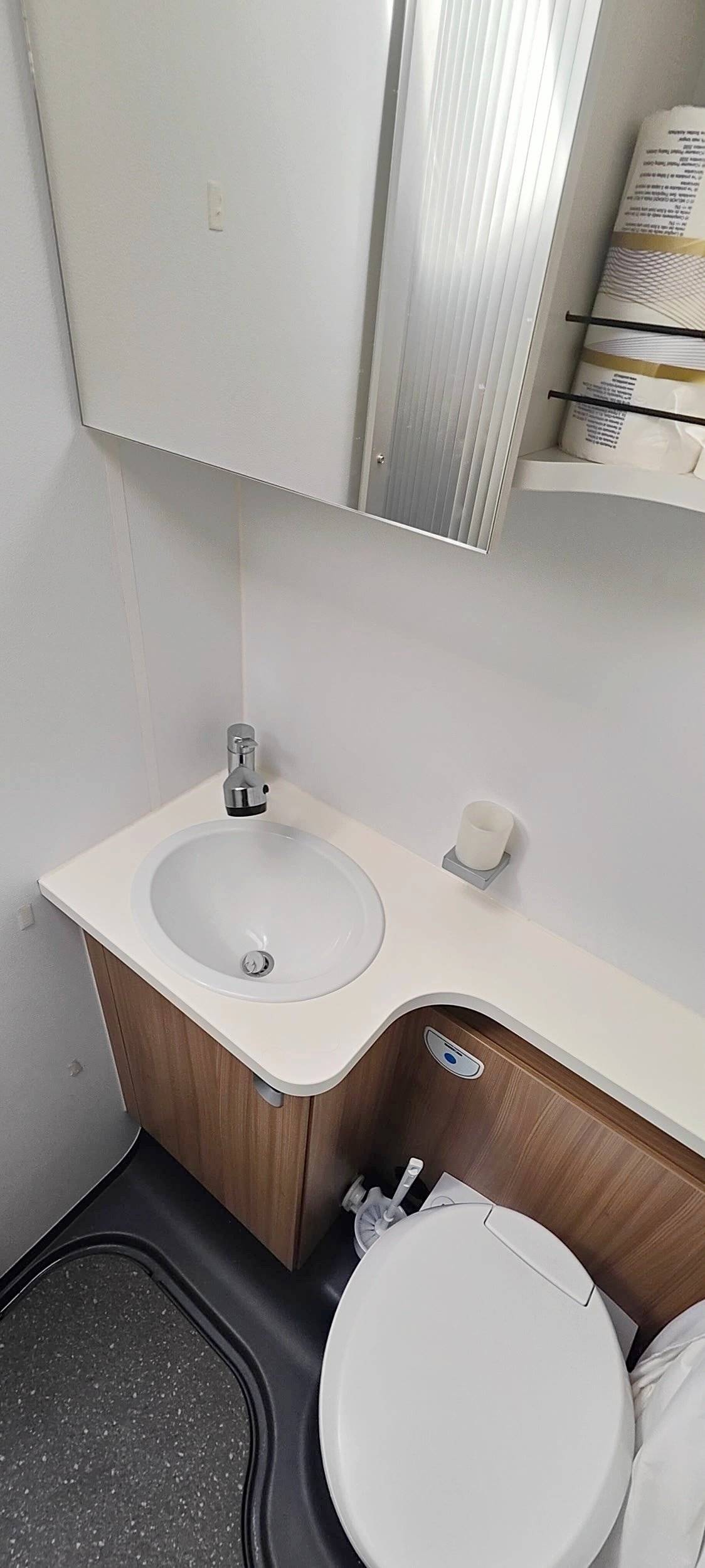 Adria Sun Living A 60 SP