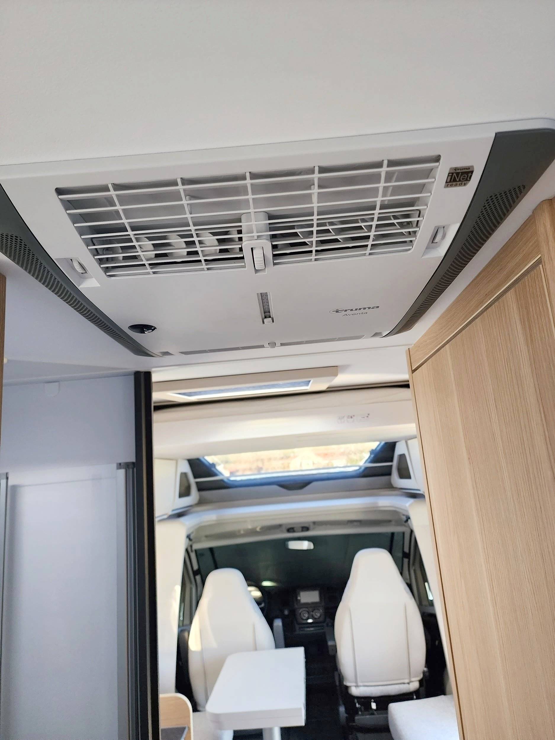 Adria Adria Matrix Axess 650 DC