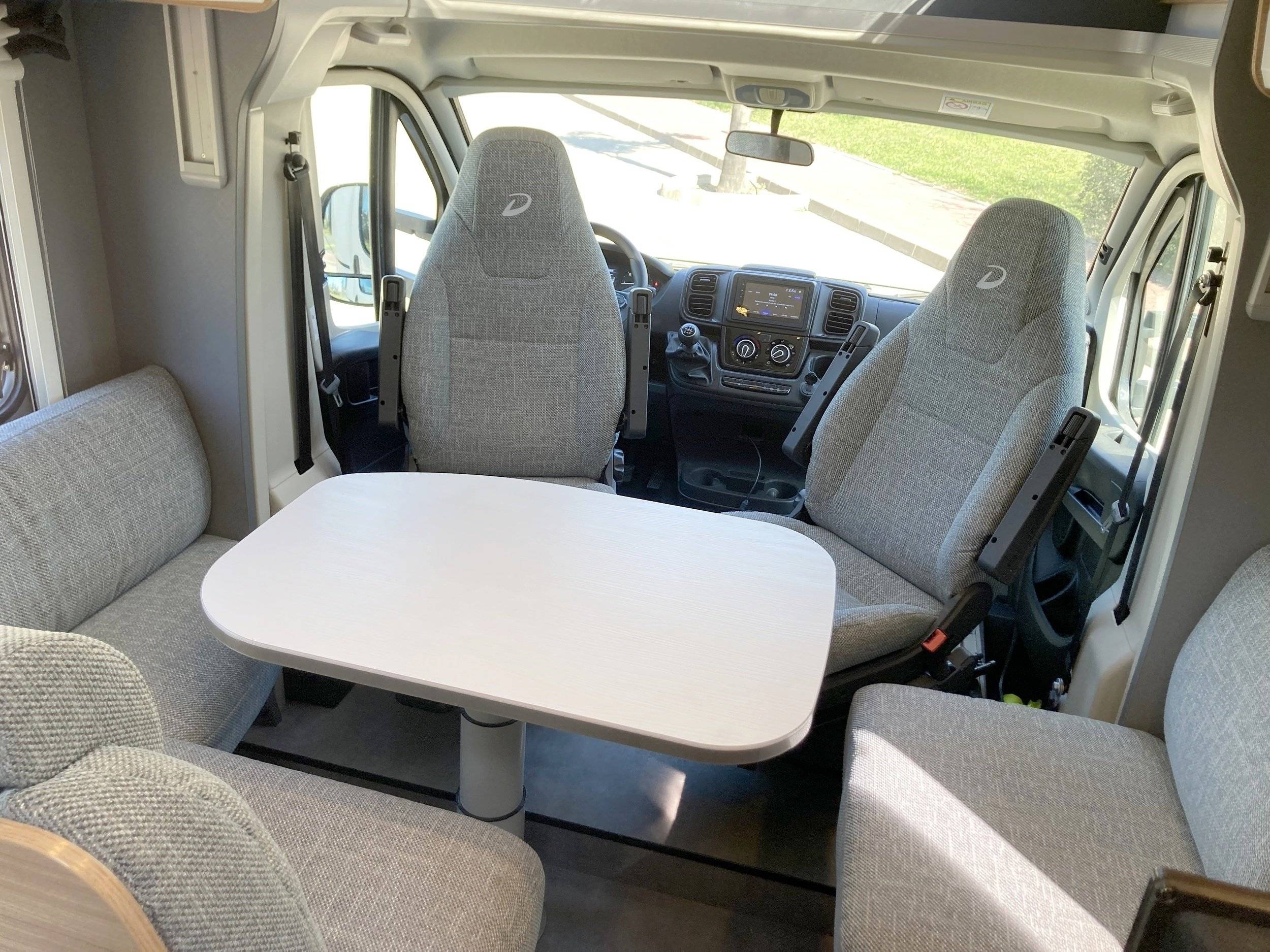 Dethleffs T 7052 DBM