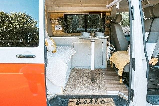 Volkswagen VOLKSWAGEN TRANSPORTER T5 2.0