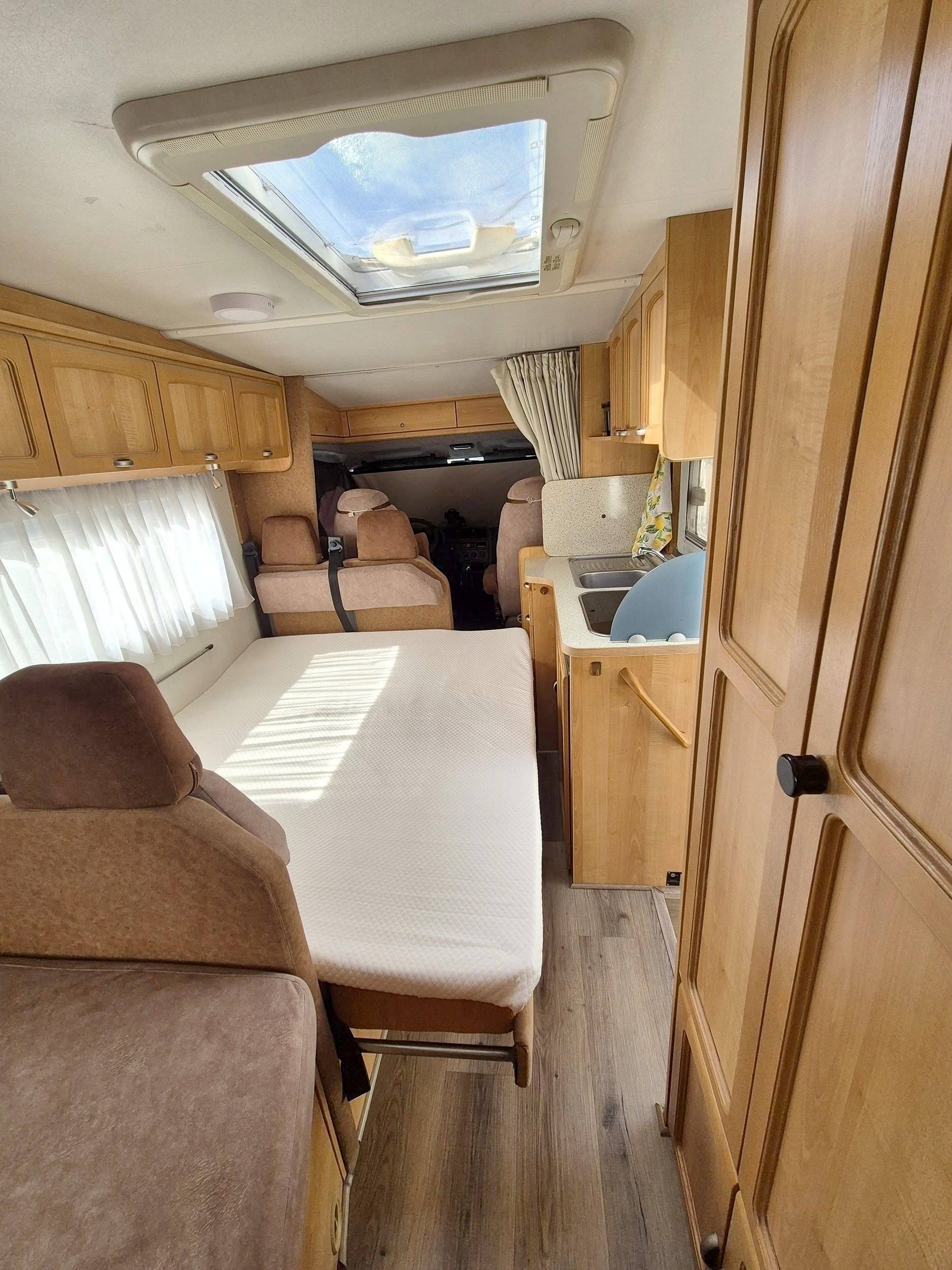 Couchages Fiat Ducato 2,8 l 115 ch/Al-Ko - Yescapa