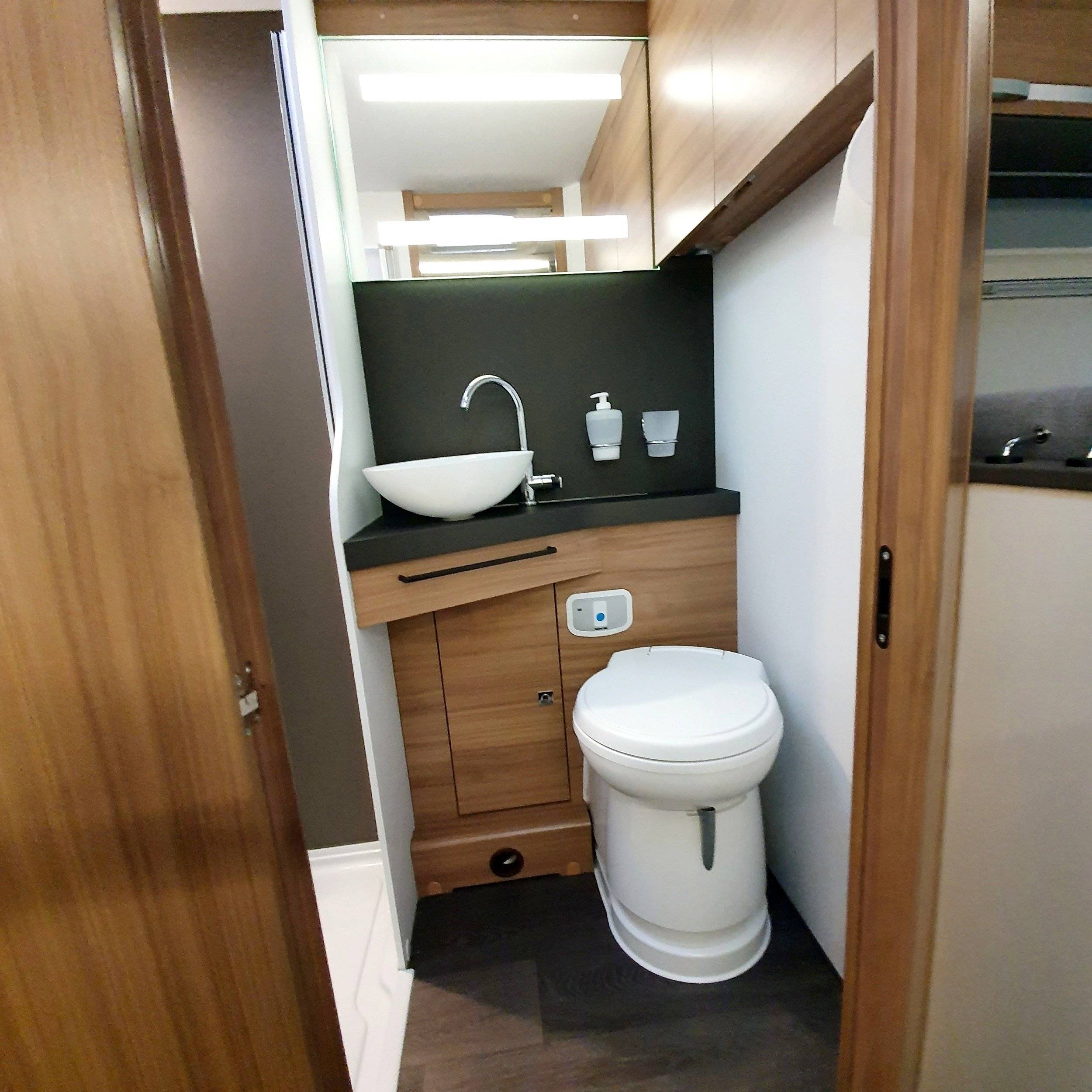 Adria Coral XL Plus A 670 SL