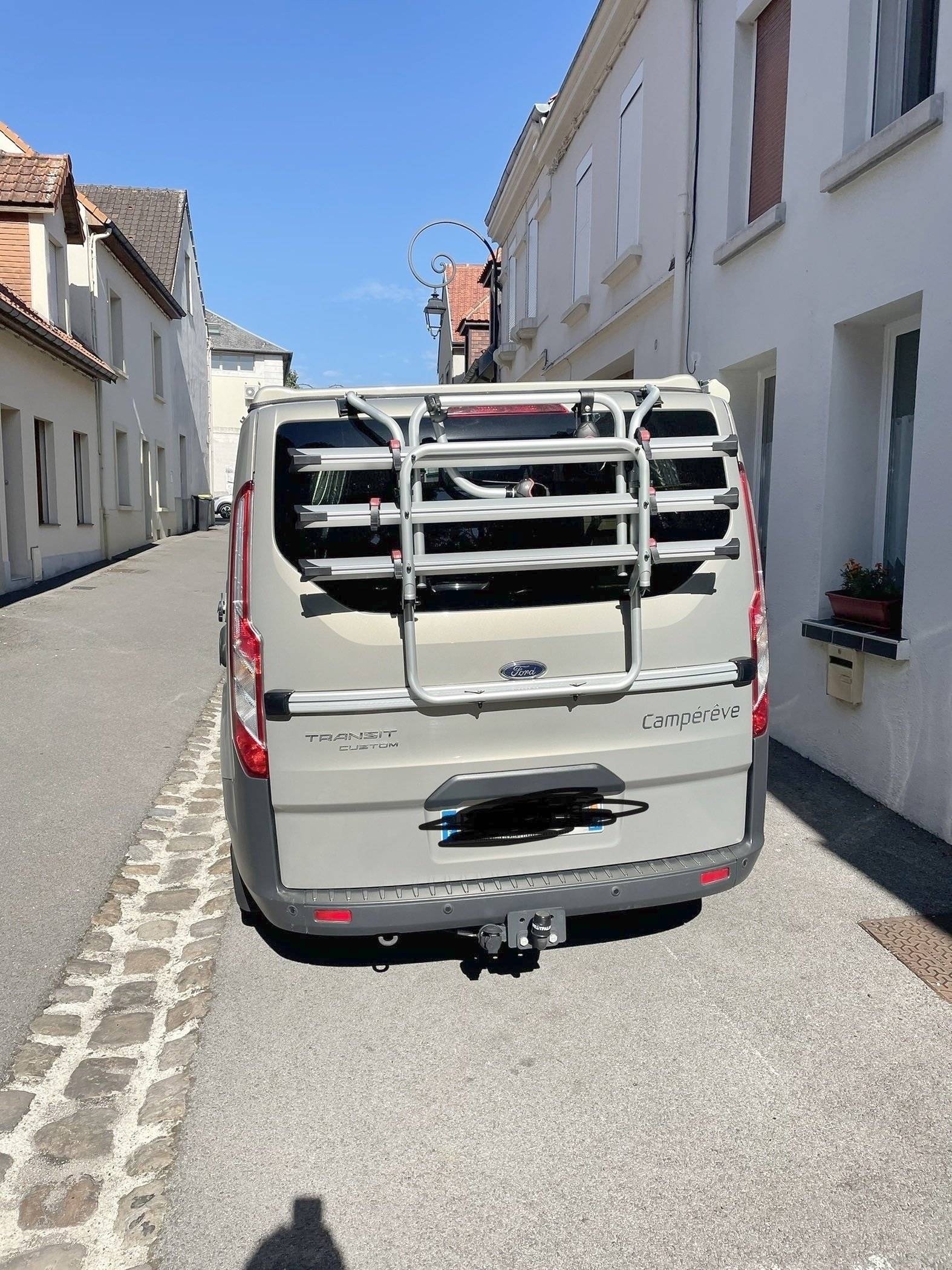 Ford Custom 2,0 l 130 ch