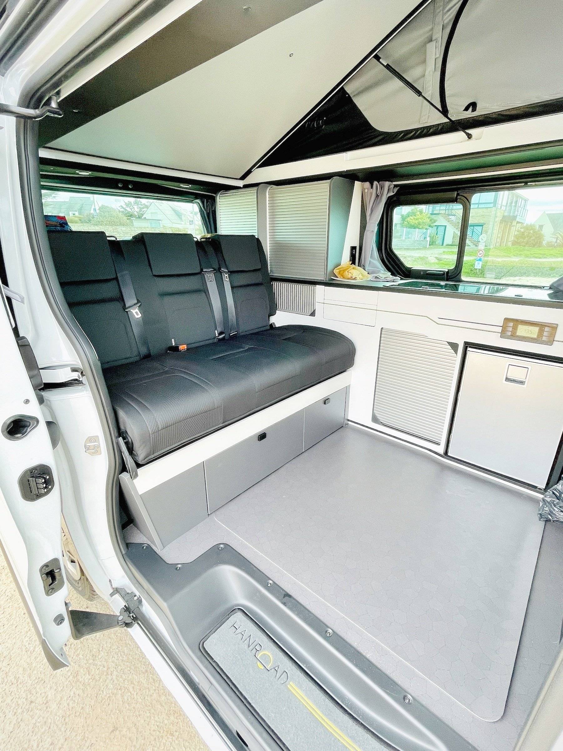 Dinette Renault Renault Trafic - Yescapa