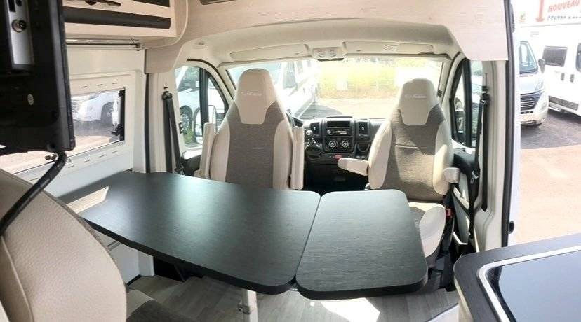 Font Vendôme Leadervan Duo