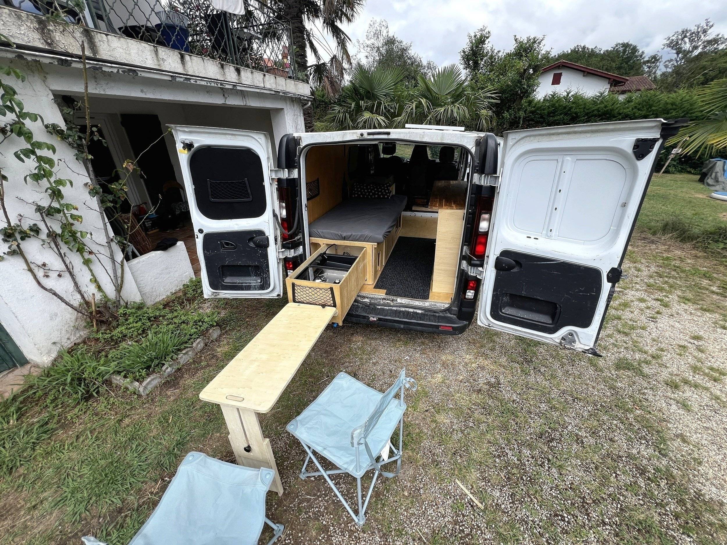 Dinette Renault - Yescapa