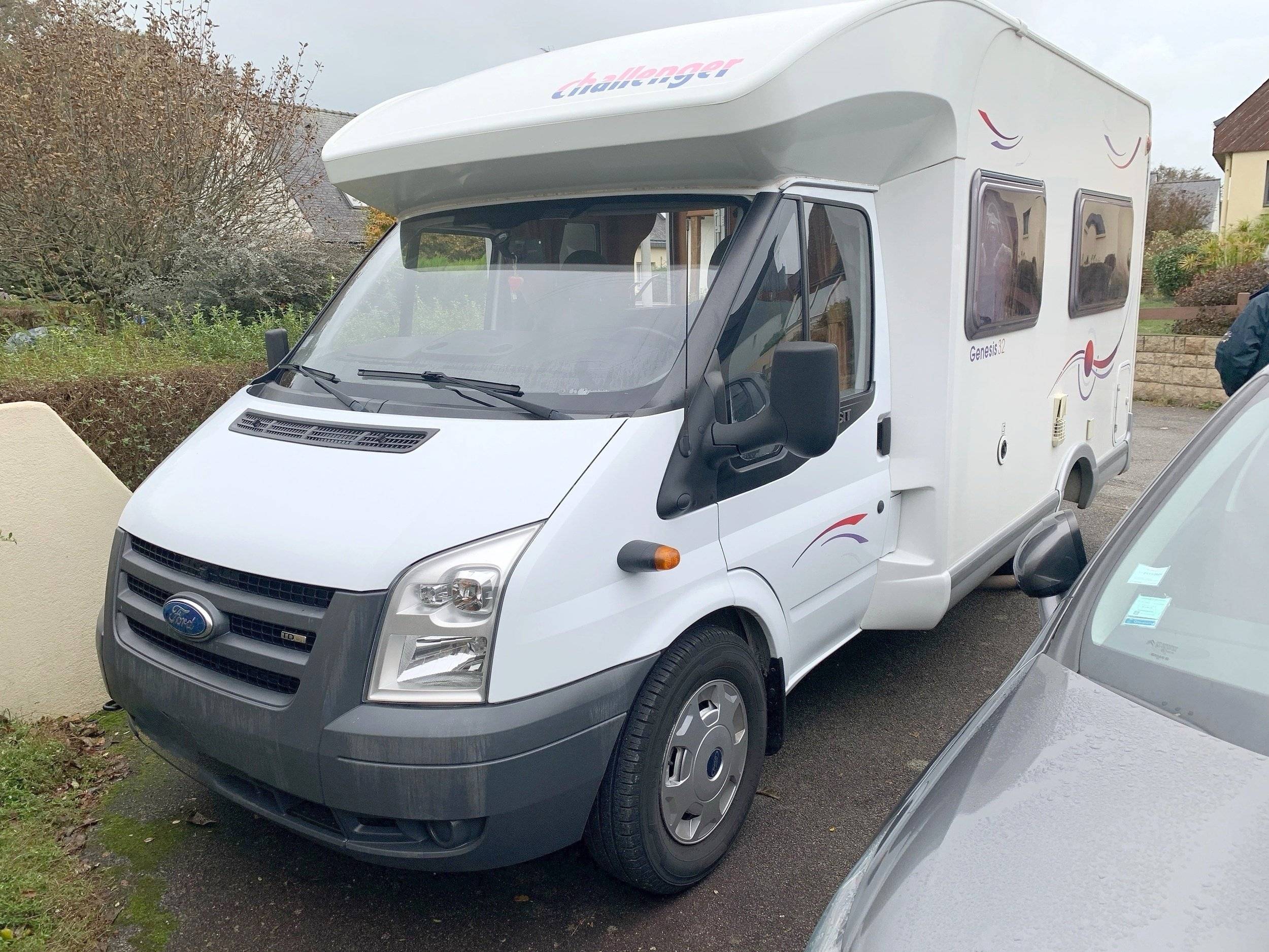 Challenger Transit 2,2 l 140 ch