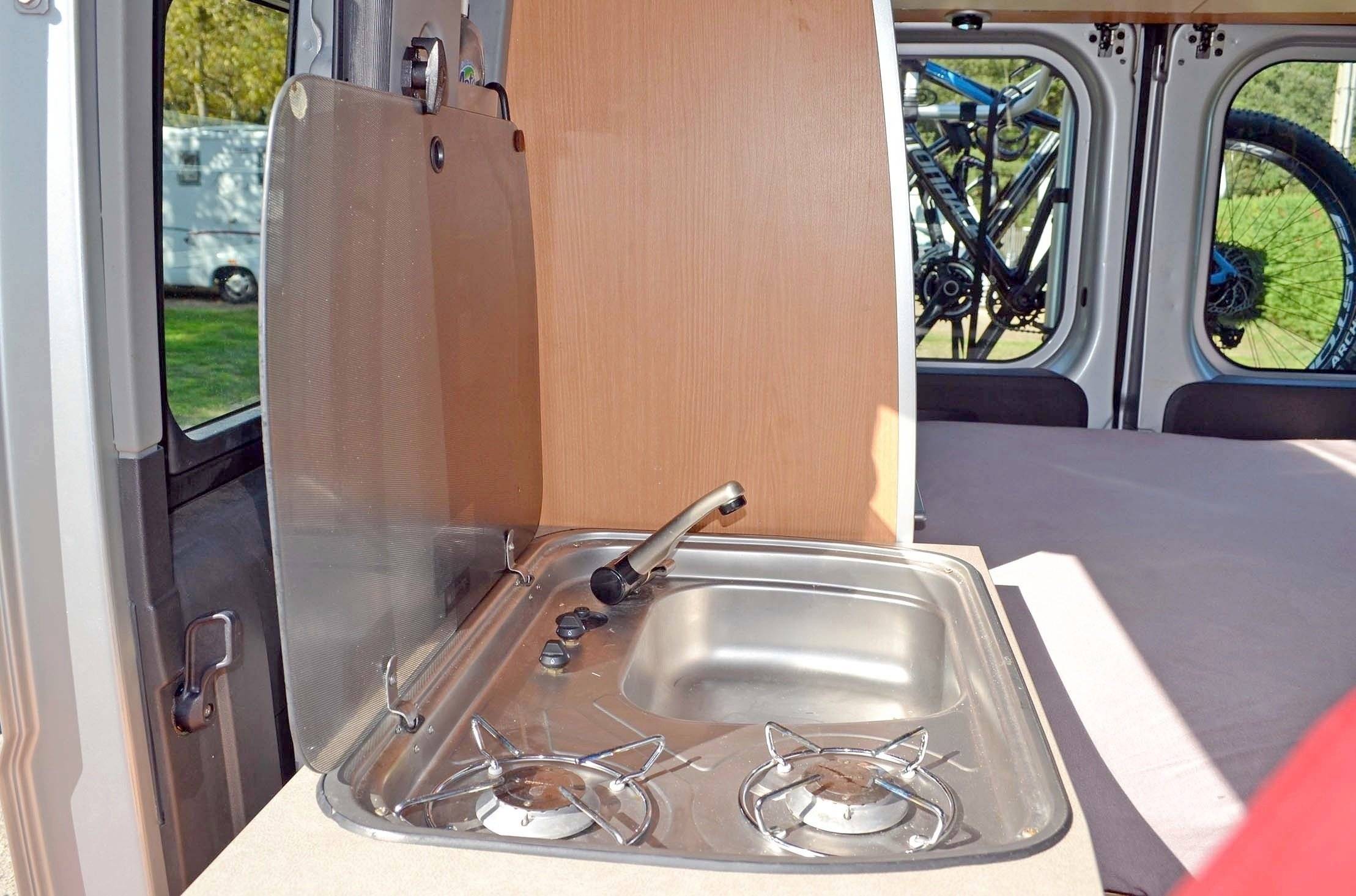 Coin cuisine Fiat Ducato 2,3 l 120 ch - Yescapa