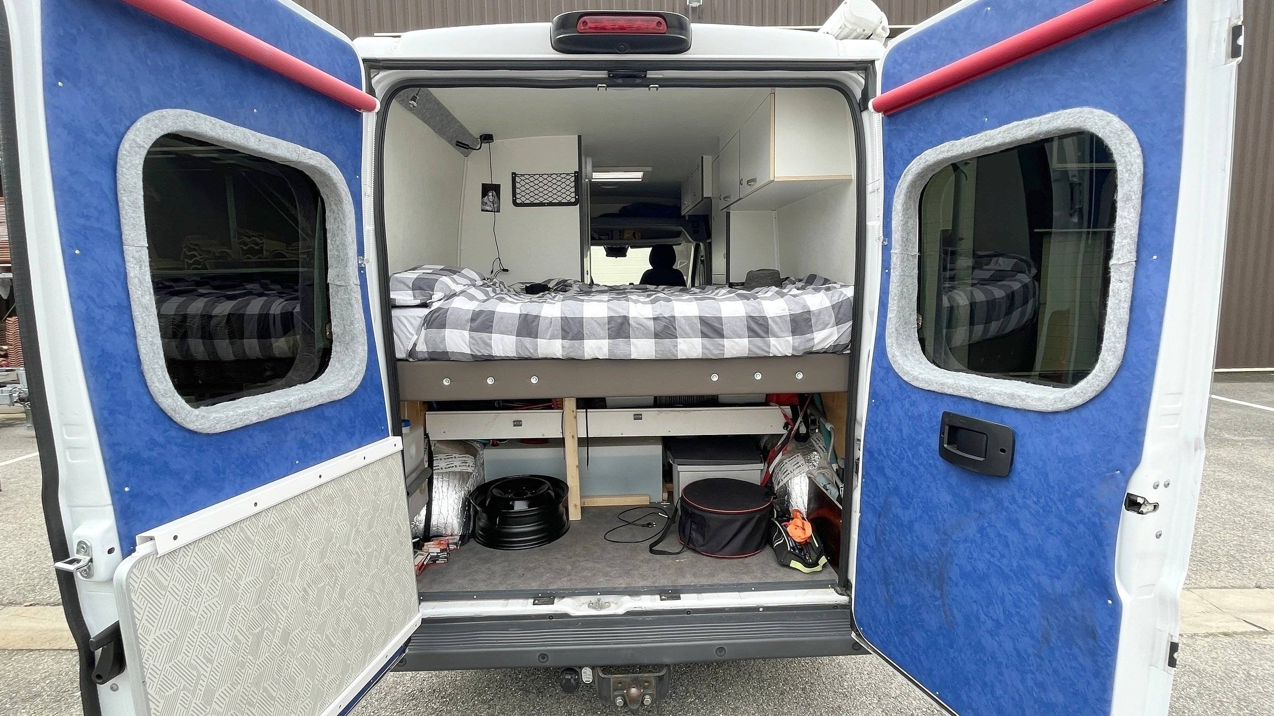 Berth Fiat Ducato 2,3 l 150 ch - Yescapa