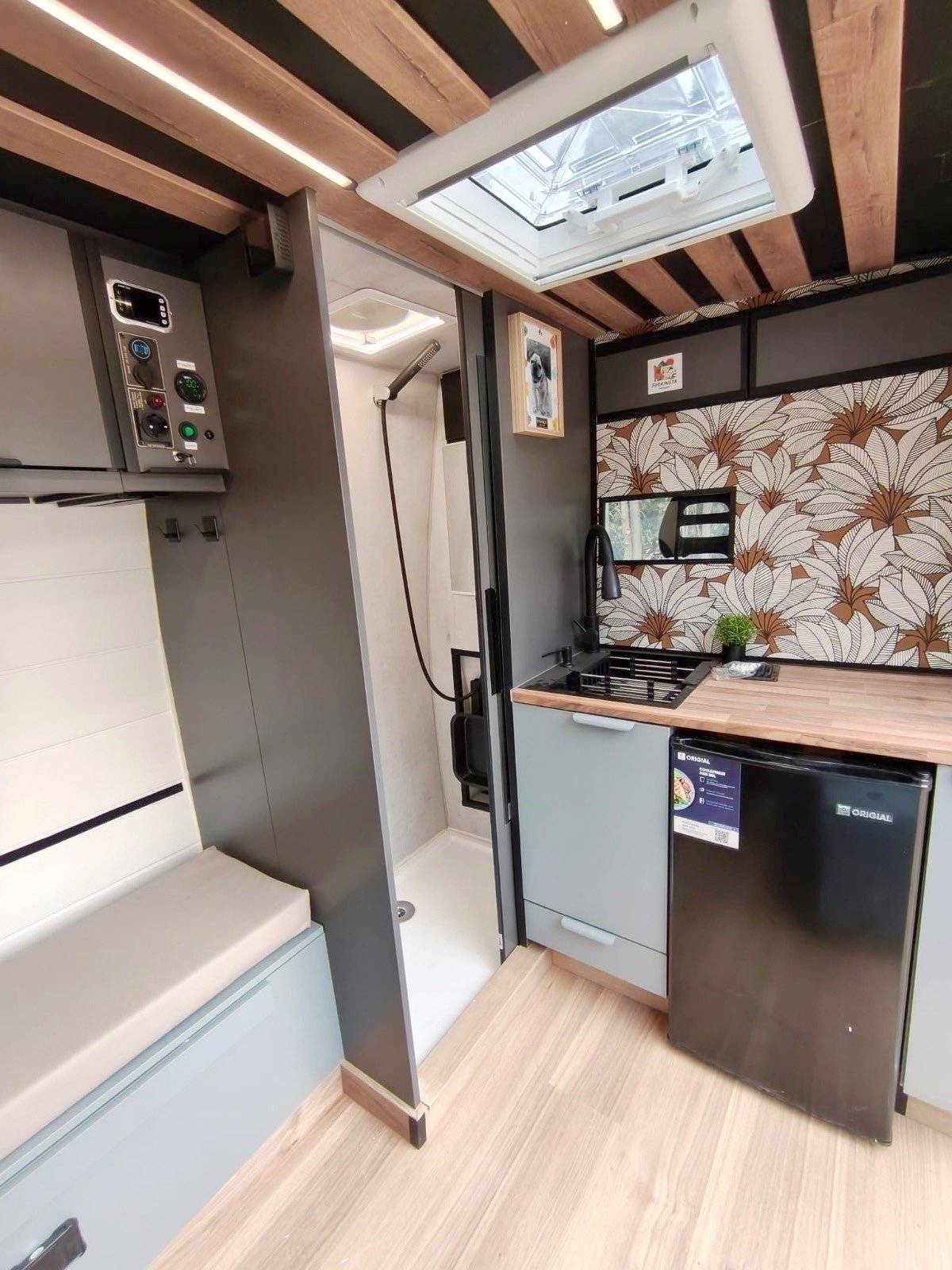 Dining Area Citroën Jumper 2,0 l 130 ch - Yescapa
