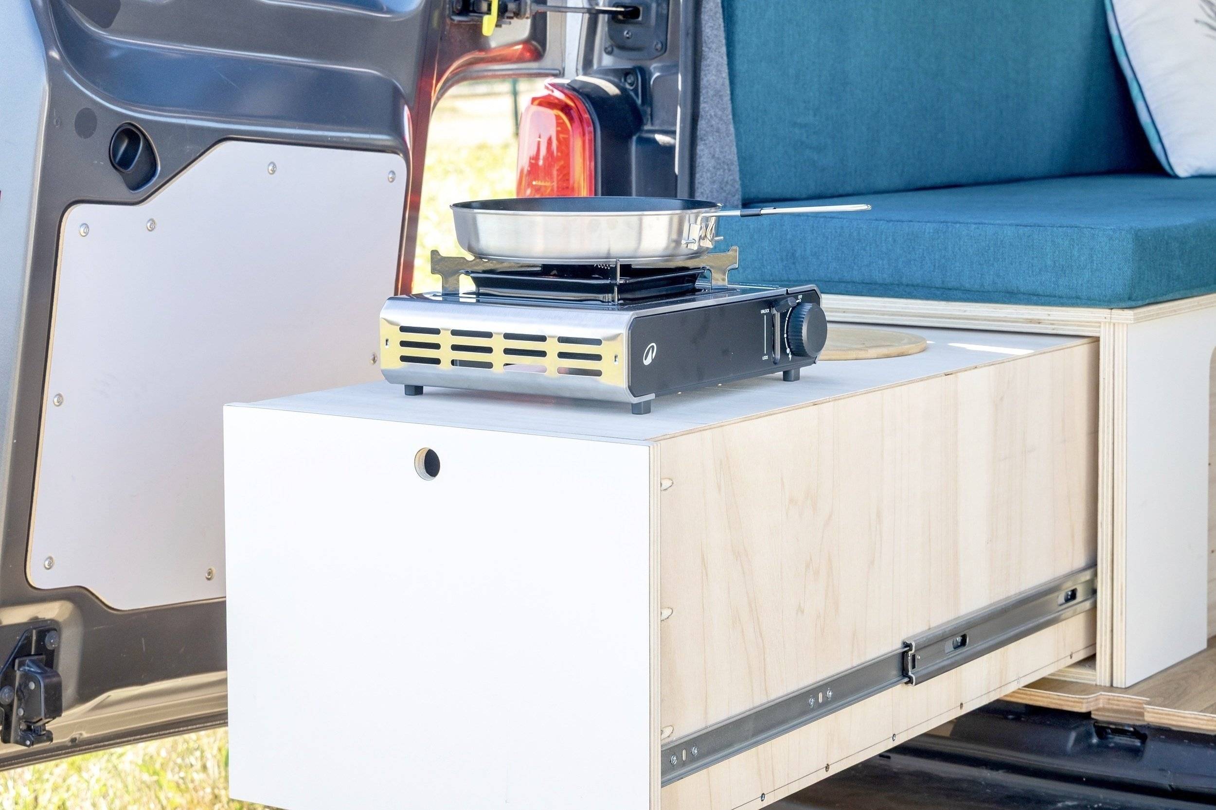 Eethoek Citroën Jumpy 2,2 l 120 ch - Yescapa