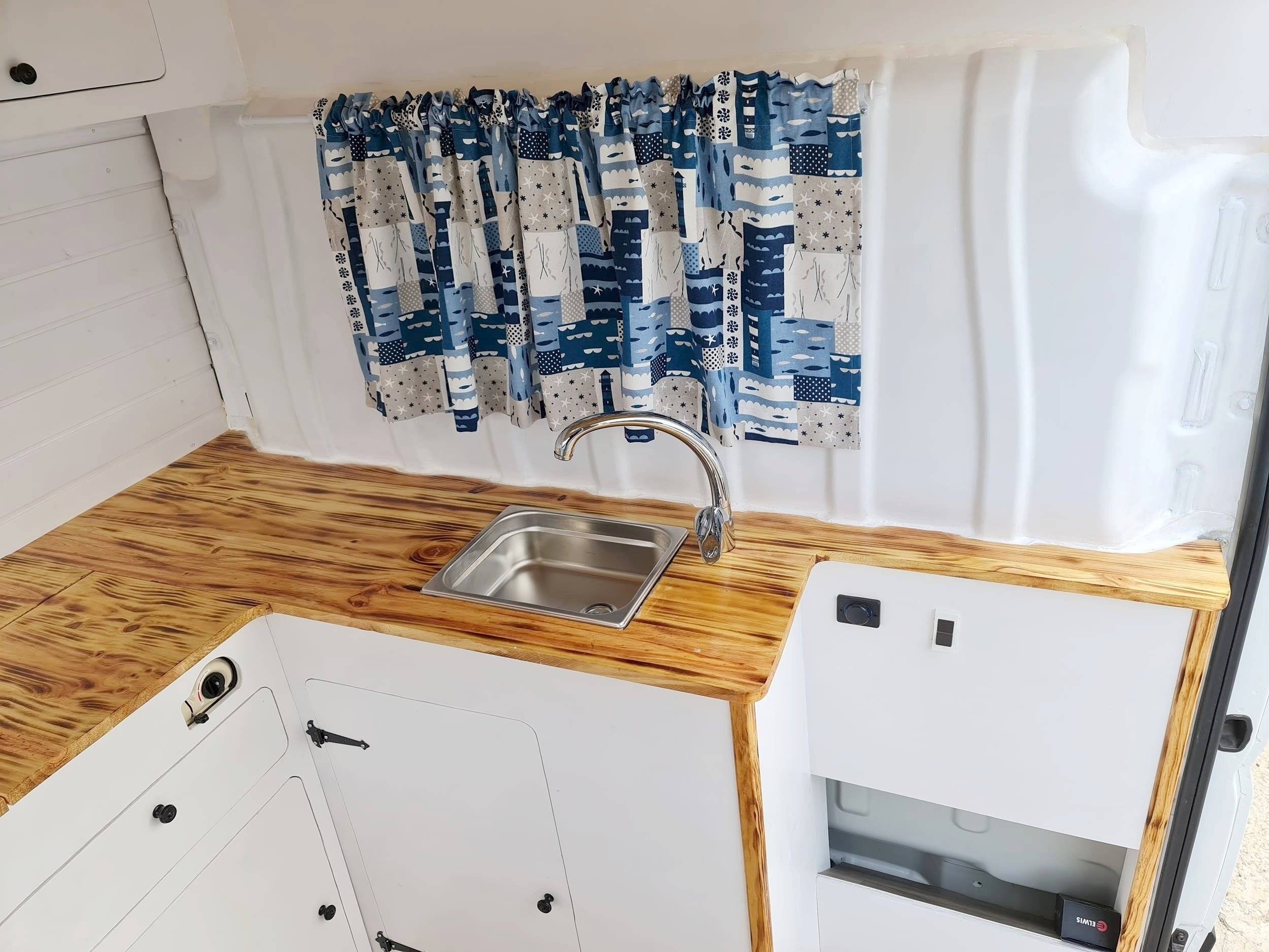 Camper Track Jumper 2,2 l 120 ch