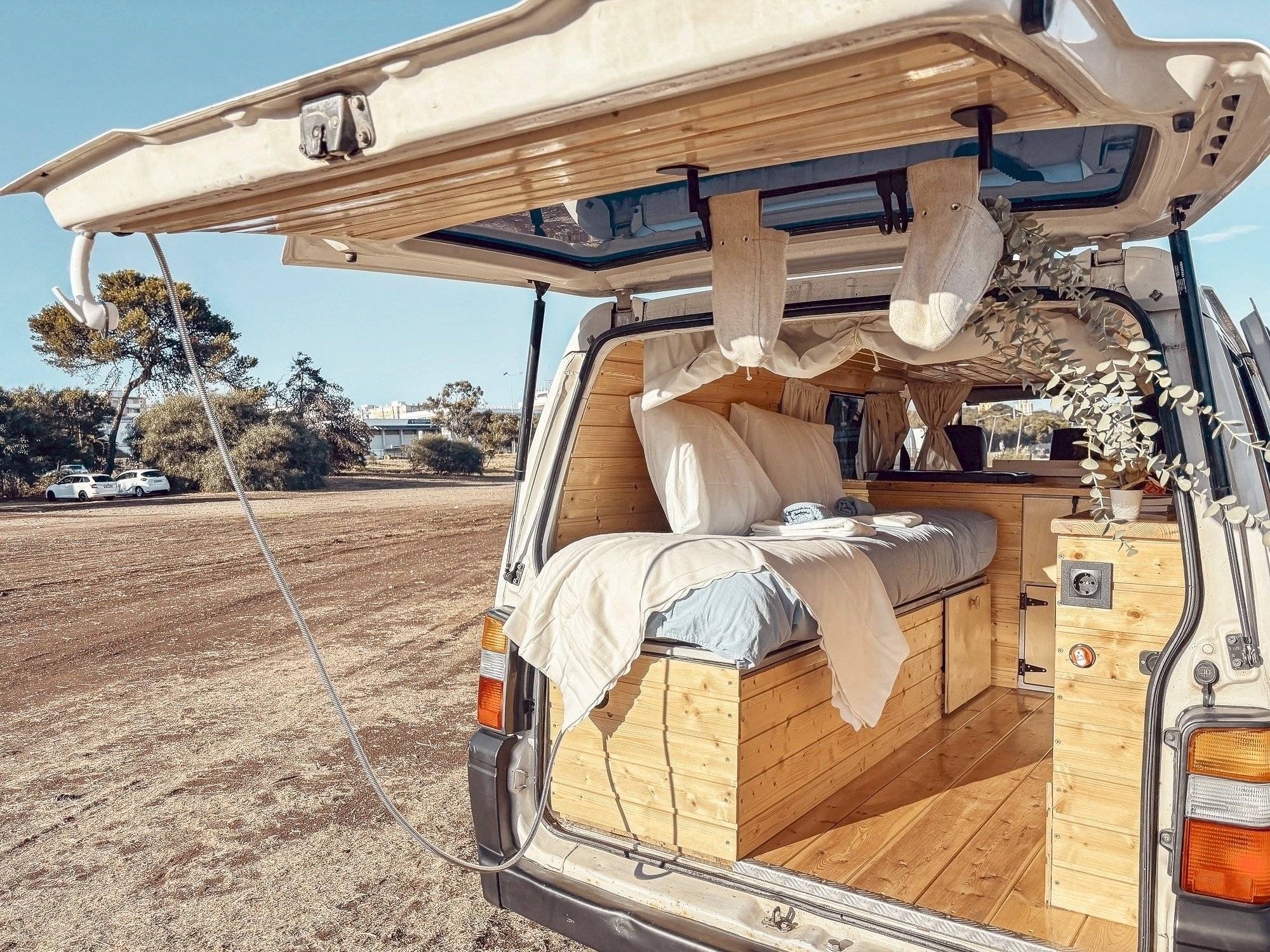 L300 Mitsubishi L300