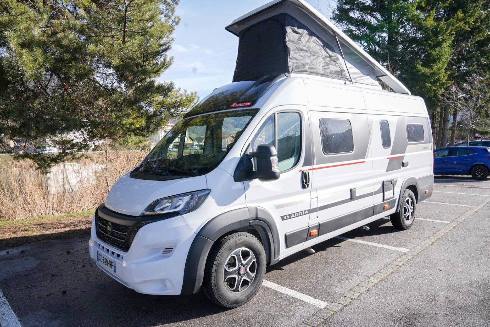 Adria Adria twin 640 sport SGX