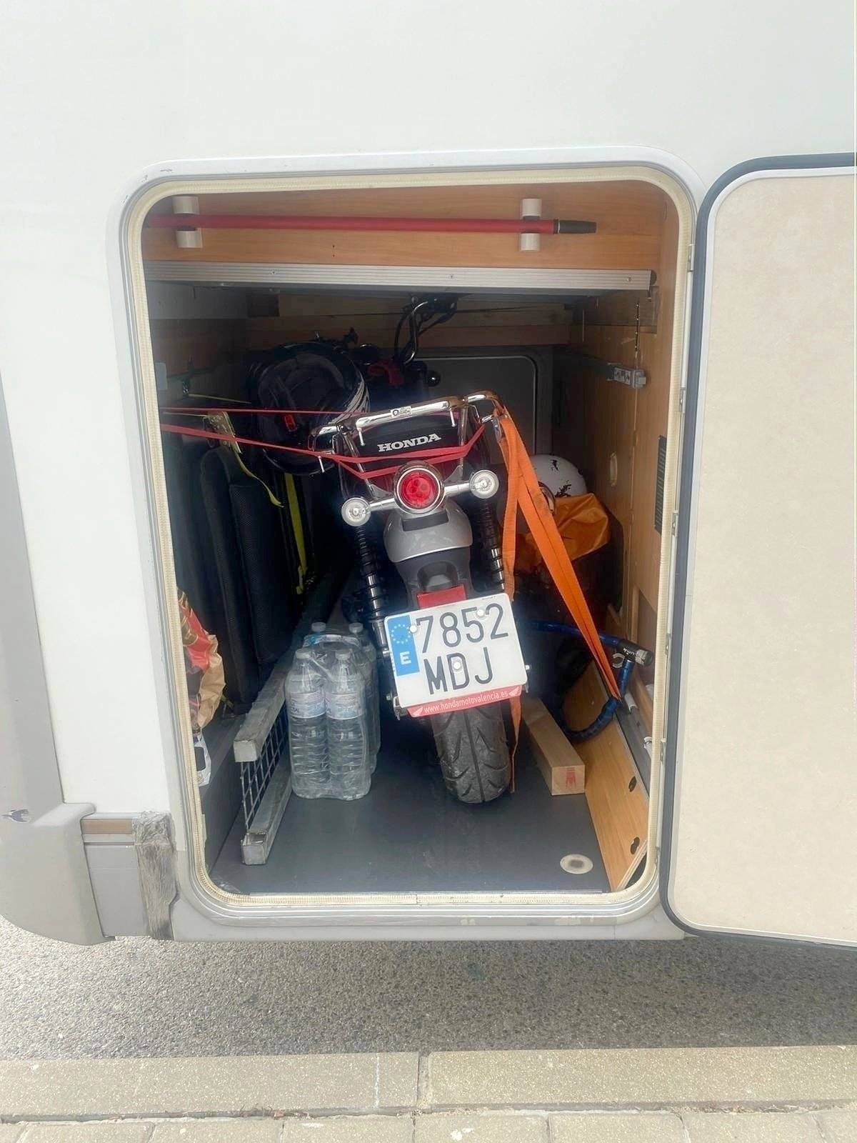 Adria Adria Móbil Ccoral S 690 SP