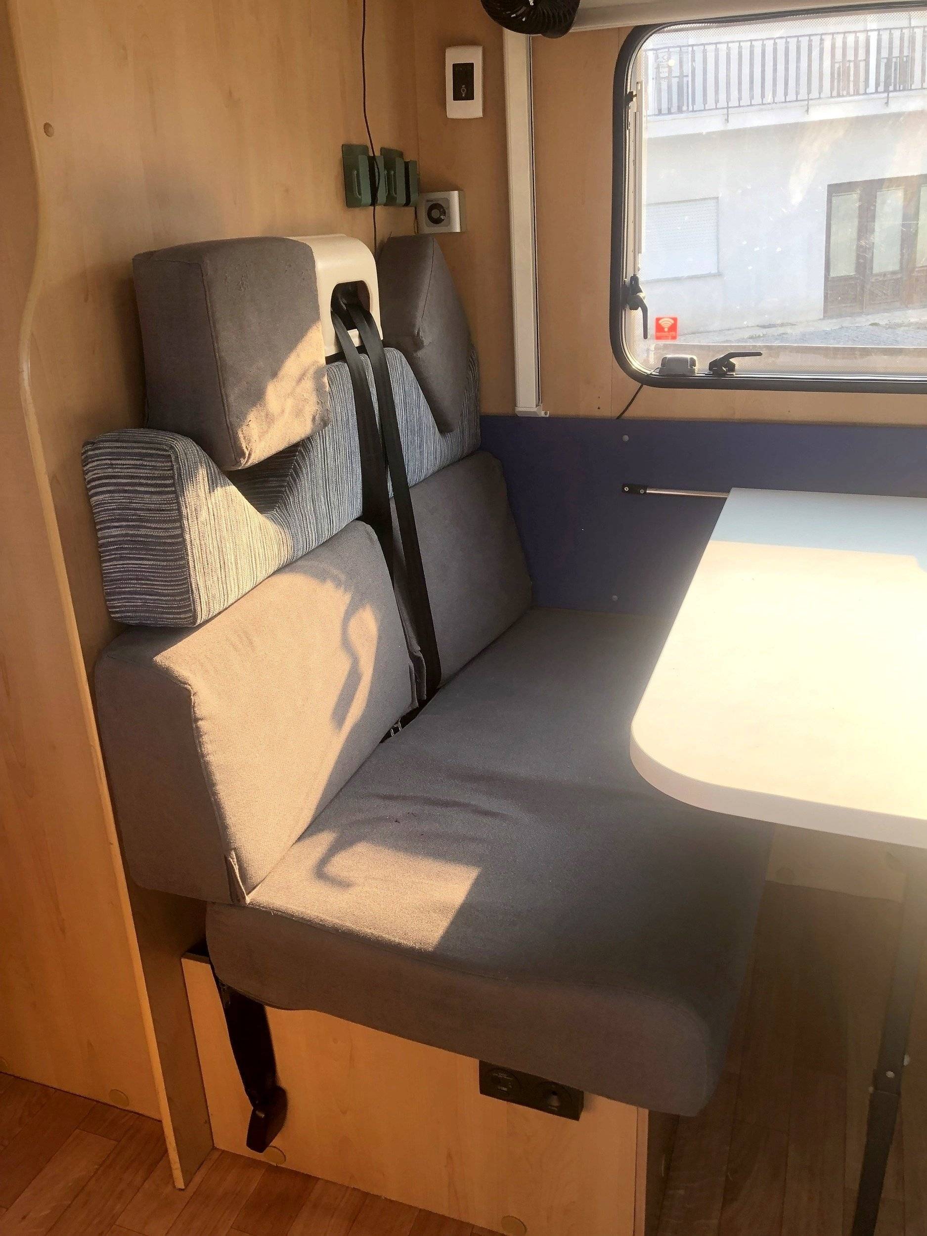 Dinette Fiat Fiat ducato - Yescapa
