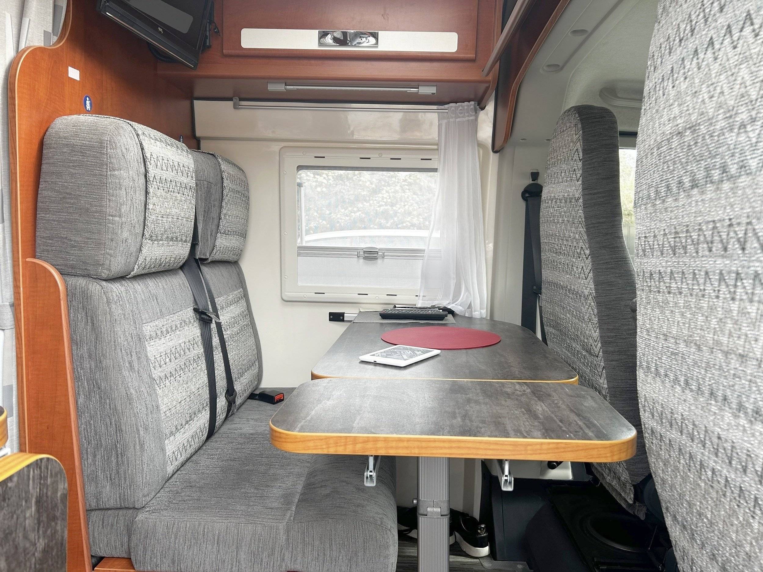 Font Vendôme font vendôme leader camp