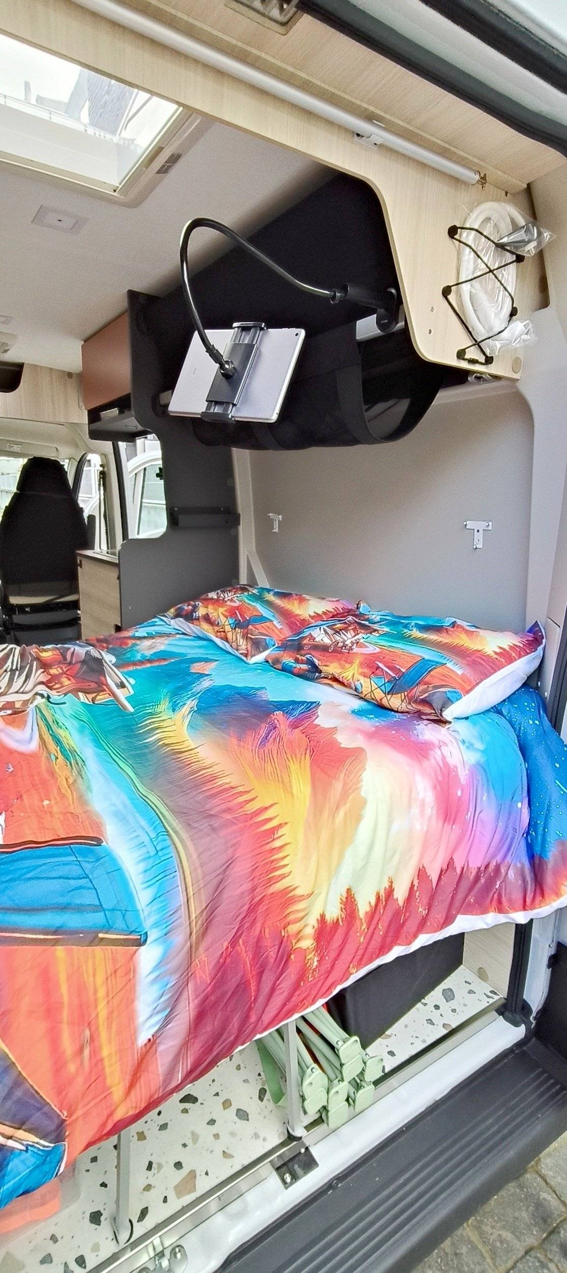 Challenger  Challenger Sunset Edition