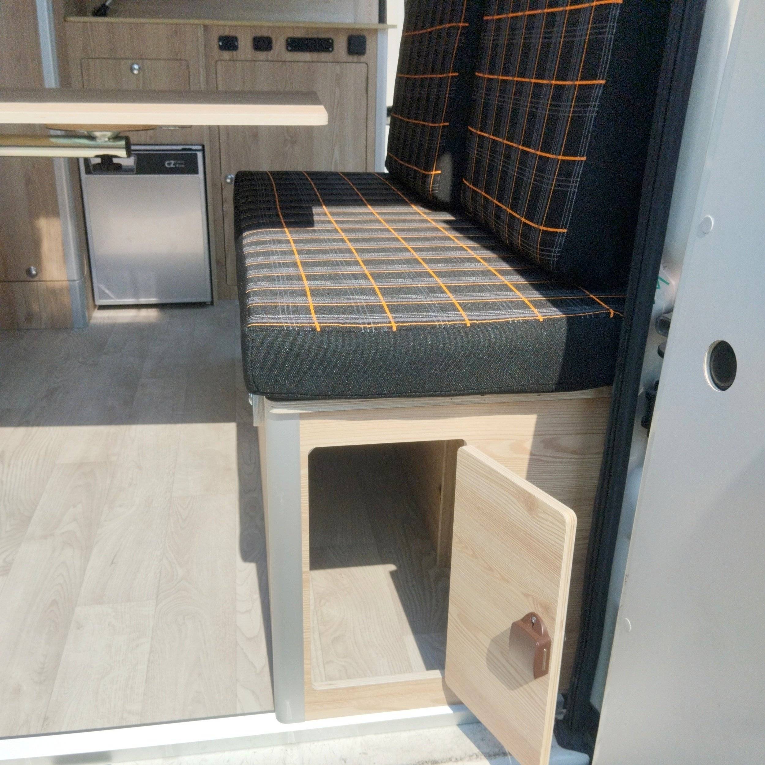 3 C Cartier/Brisebras Itaca