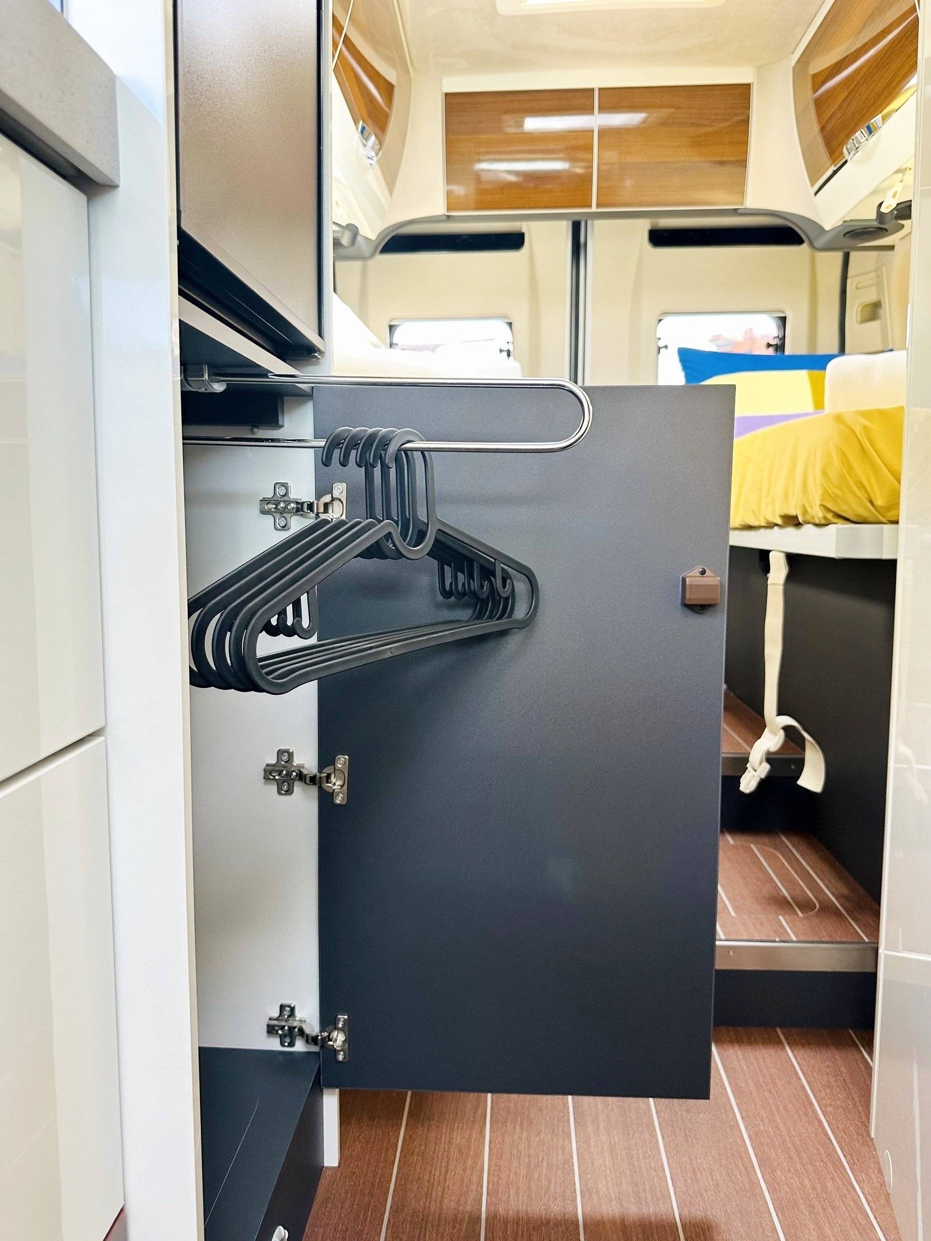 Mobilvetta  MOBILVETTA DESIGN