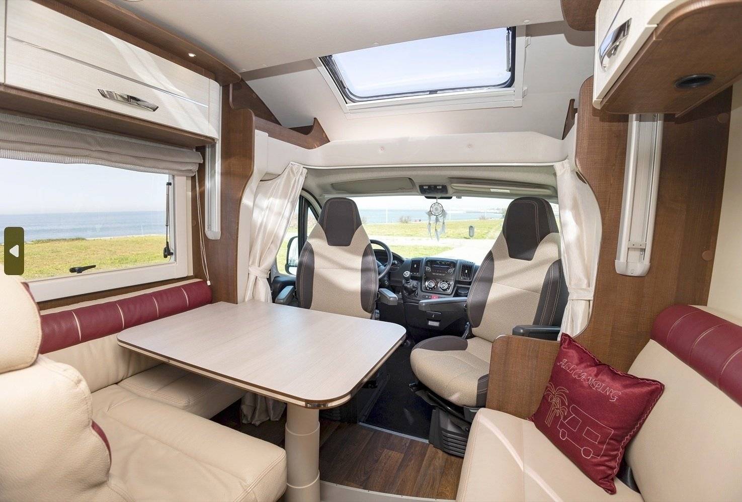 Dining Area Fiat FIAT DUCATO - Yescapa