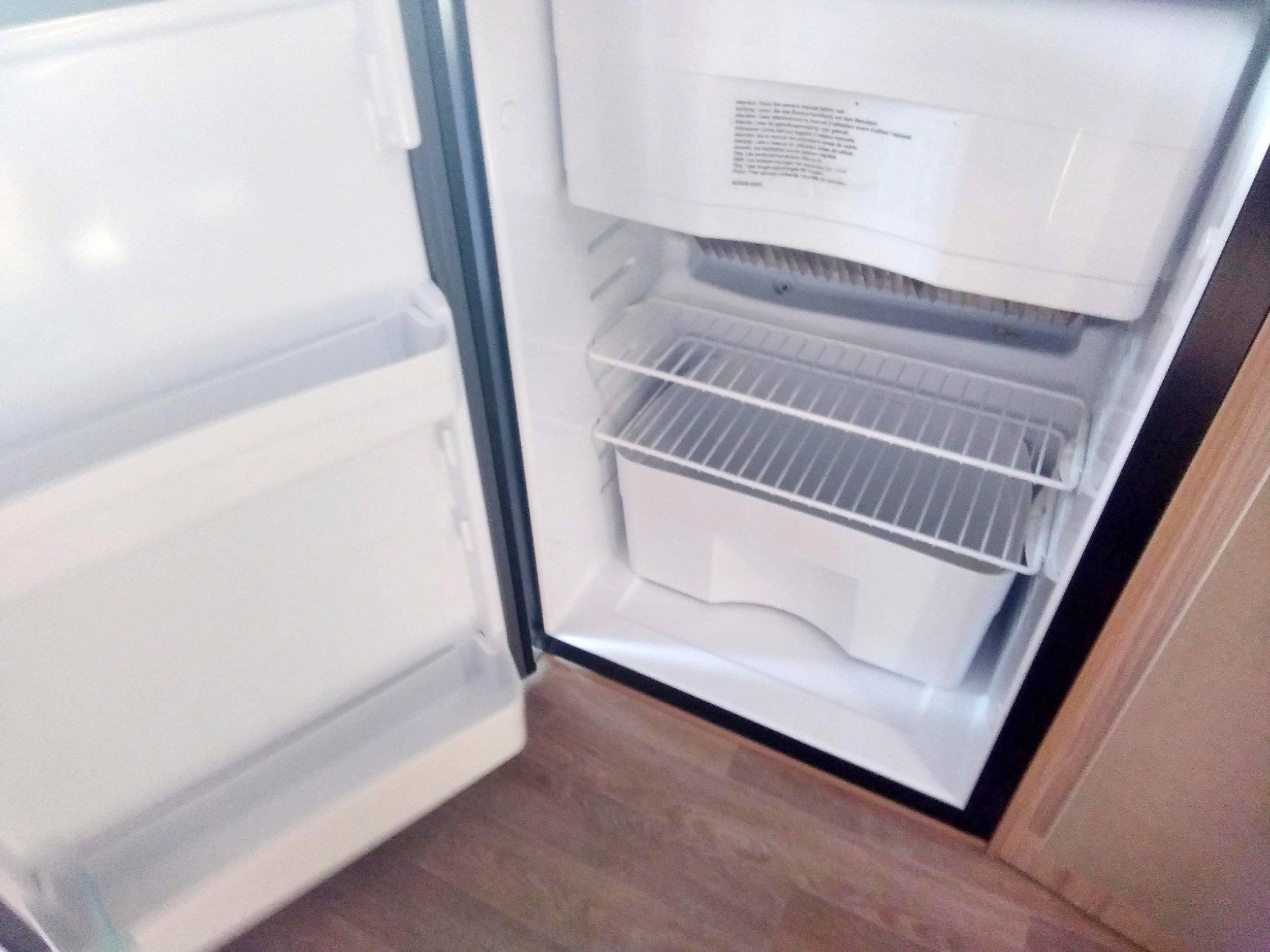 Ahorn 690 T Nee Face Edition