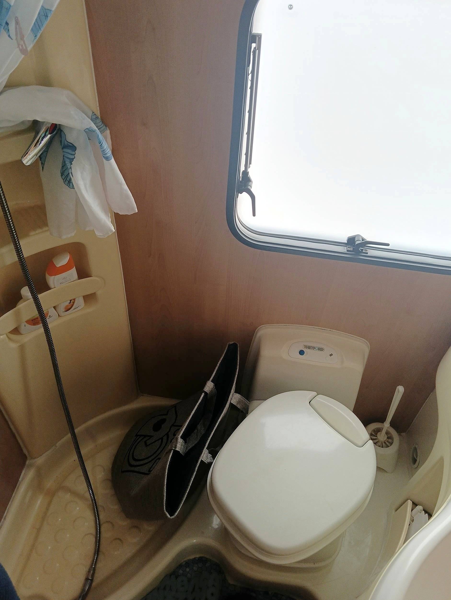Coachbuilt RV 
