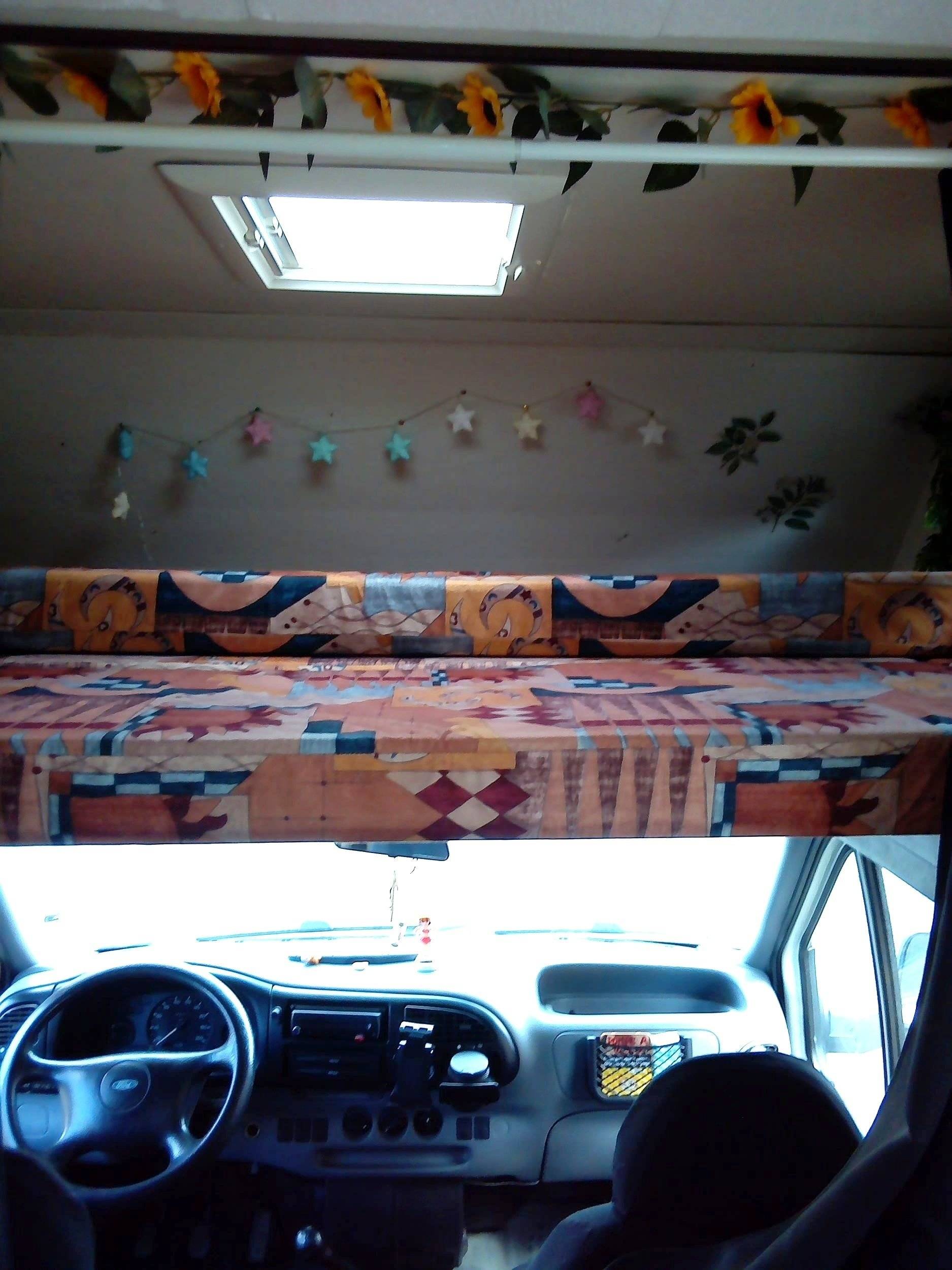Couchages Ford transit 2,5 D - Yescapa