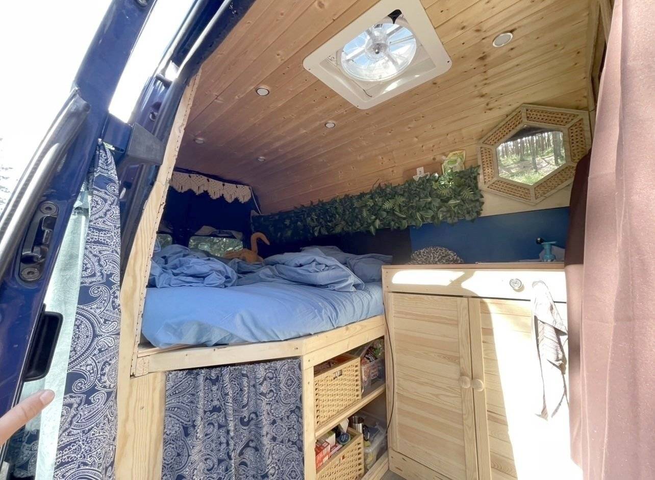 Couchages Volkswagen T5 2,5l 174 ch - Yescapa